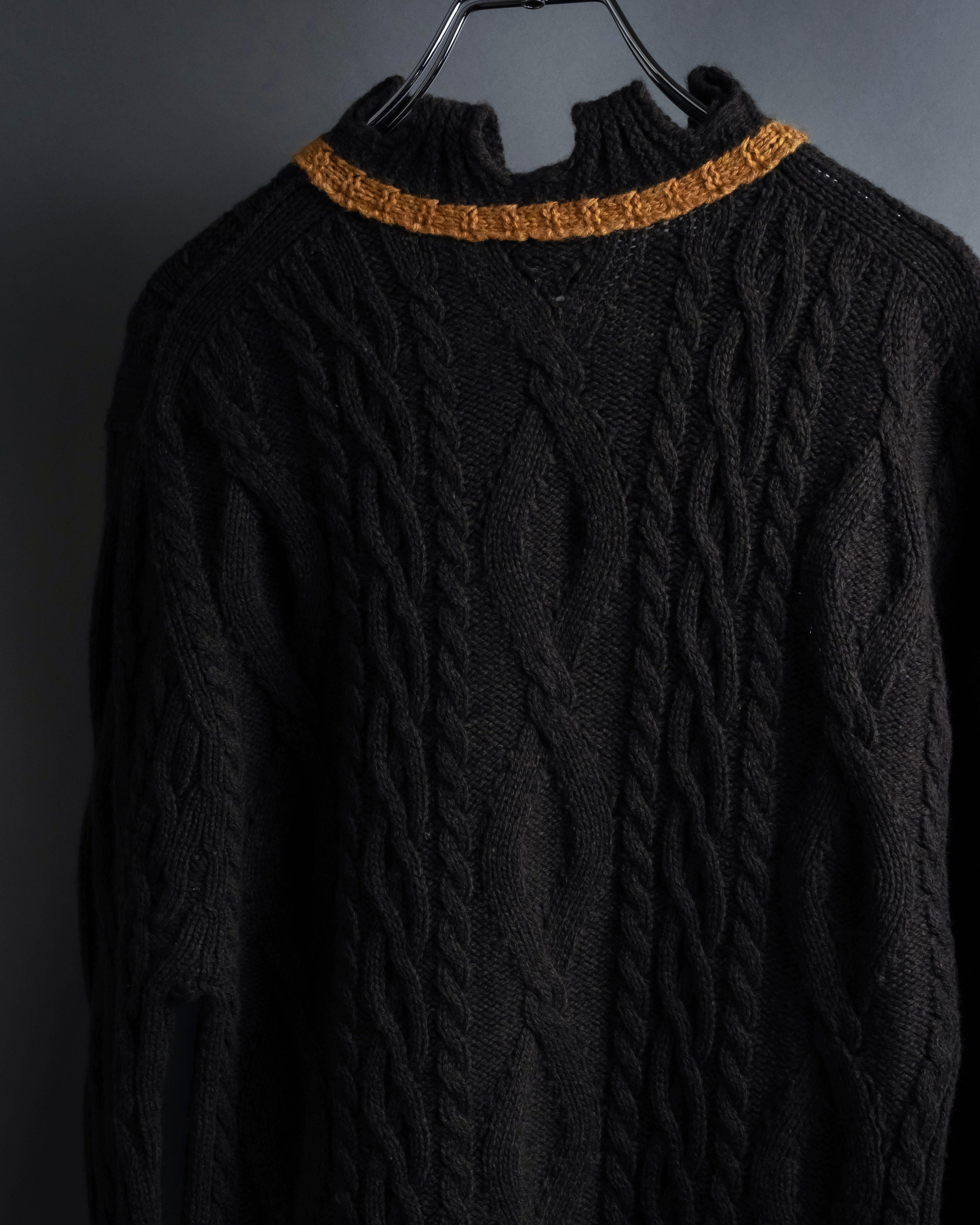 "Vivienne Westwood" Orb logo engraved cable knit cardigan