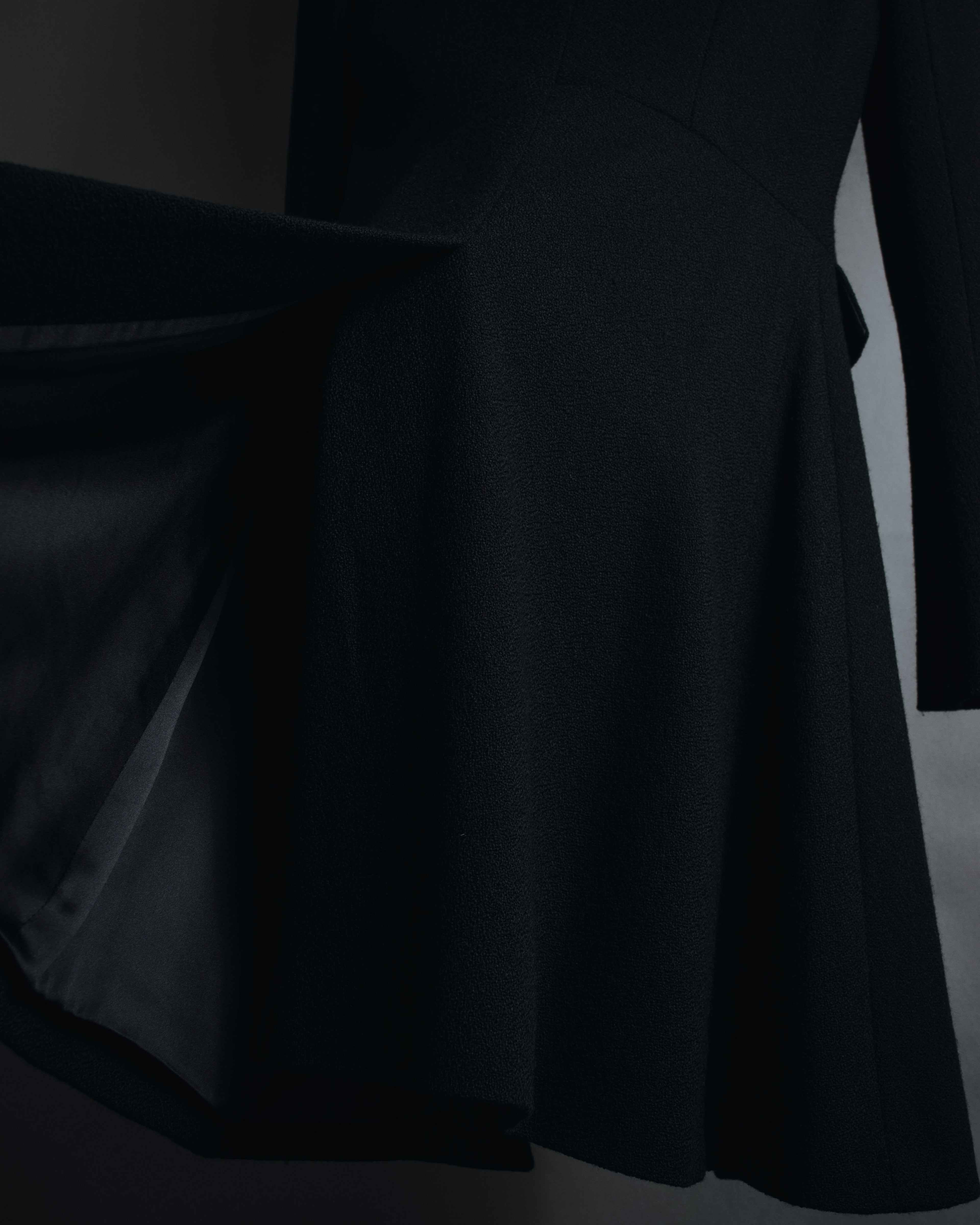 –SPECIAL– "CHANEL" 04SS sculpted princess-line wool crepe coat