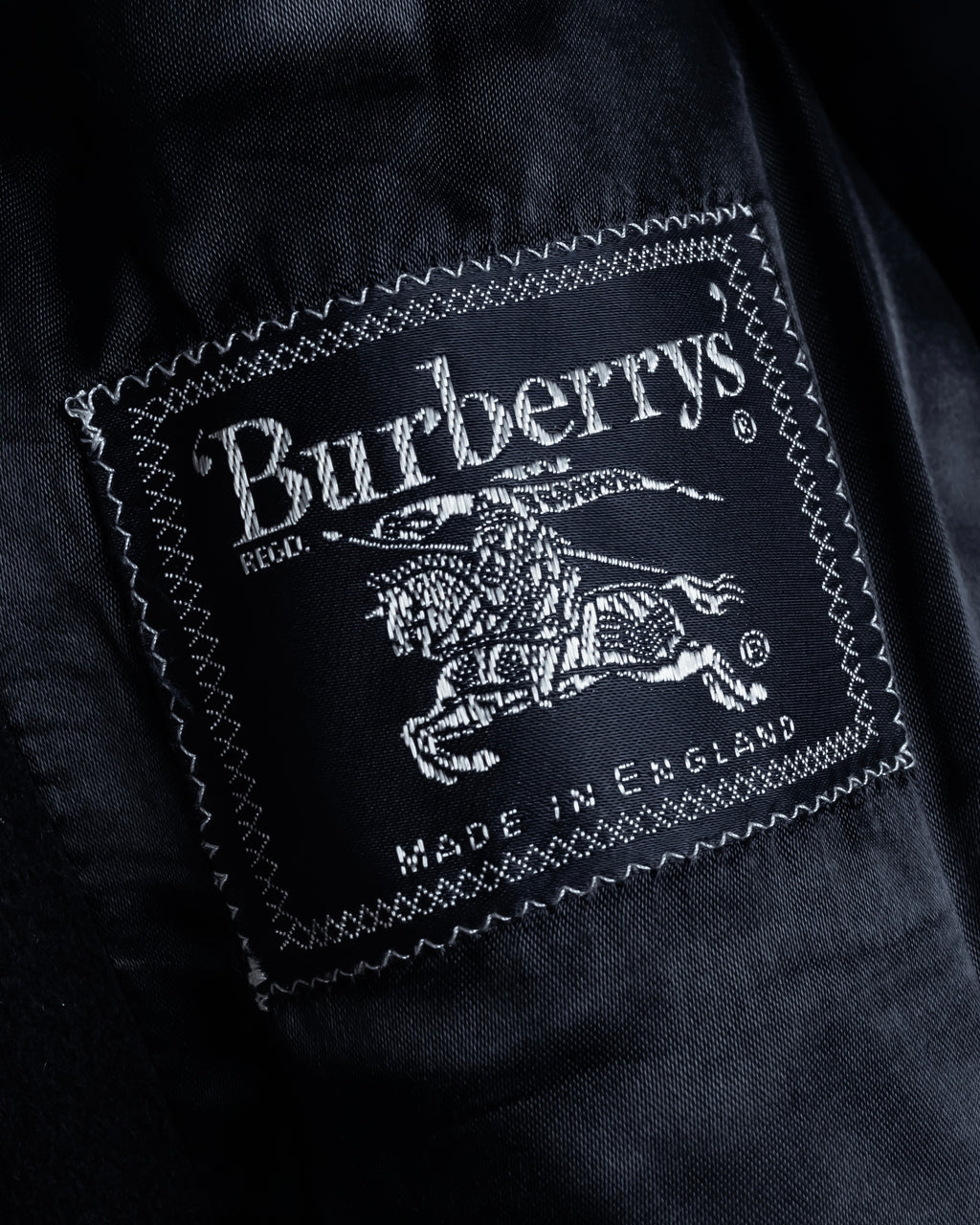 -SPECIAL- "BURBERRYS" 1980-1990's 
Classically tailored oversized 100% cashmere chester coat