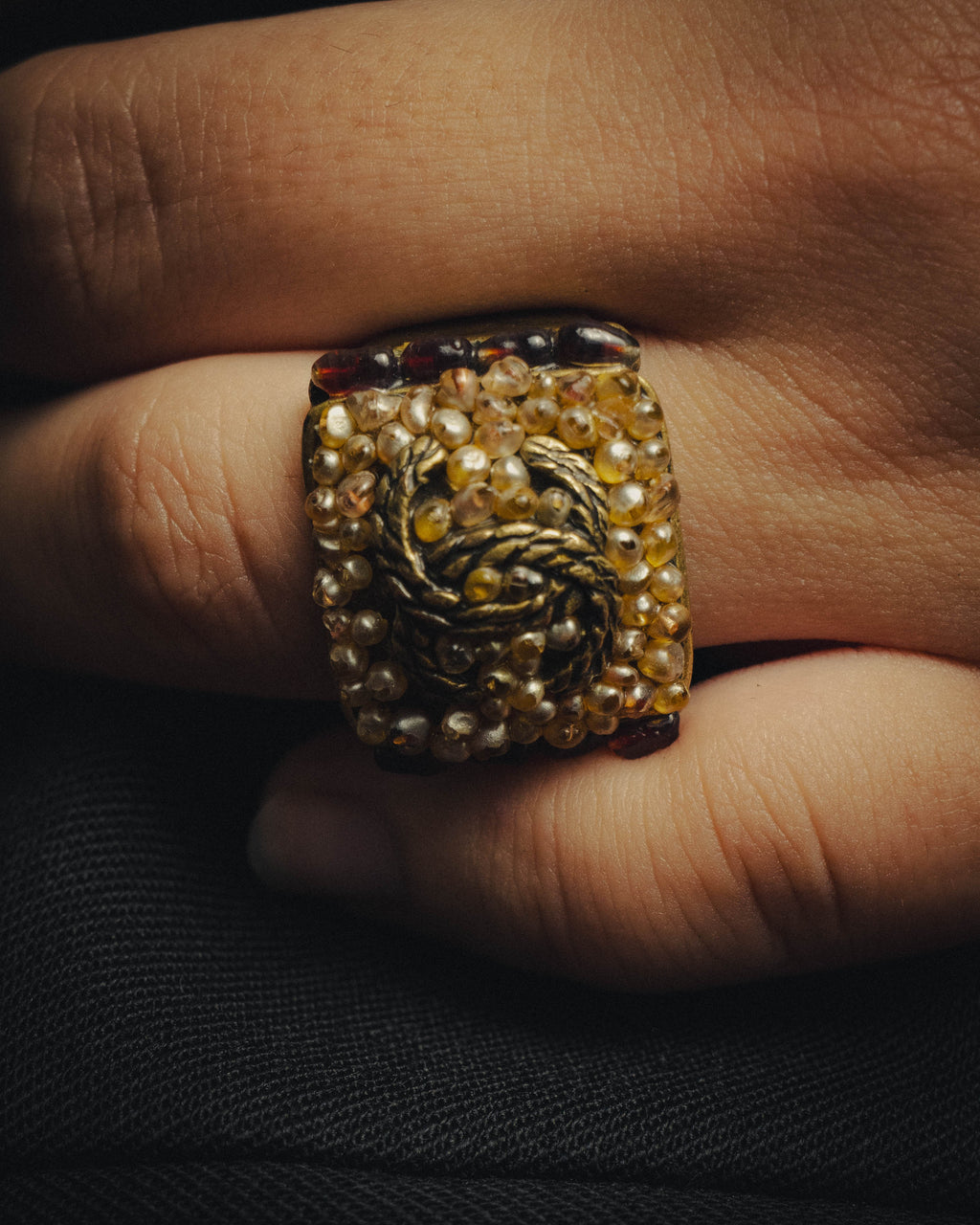 -SPECIAL- “CHANEL” 2000AW Glass pearl embellished CC statement ring