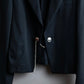 "Y's" Chain fastening design peak lapel short length tailored jacket