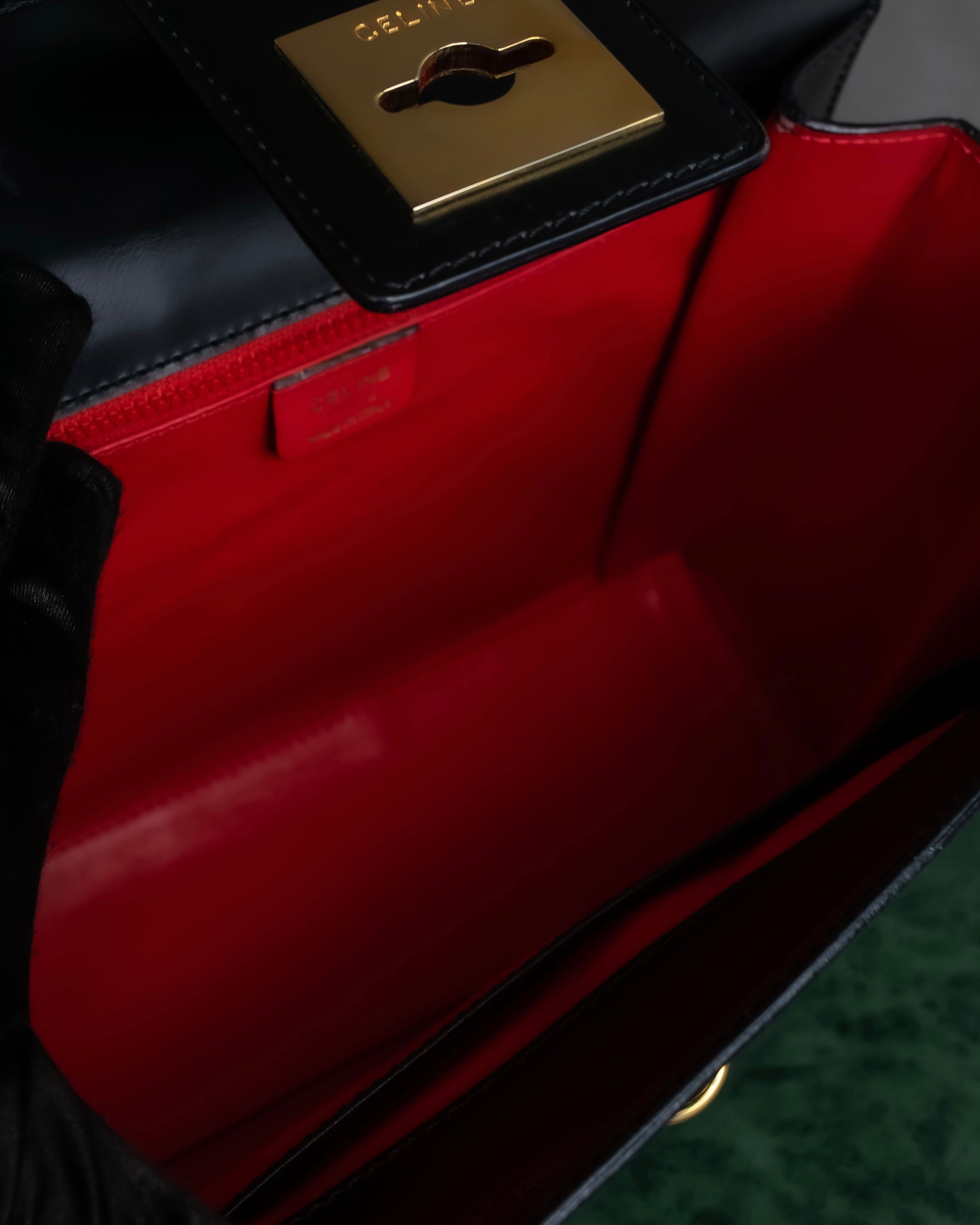 "CELINE" Ringlock design leather hand bag