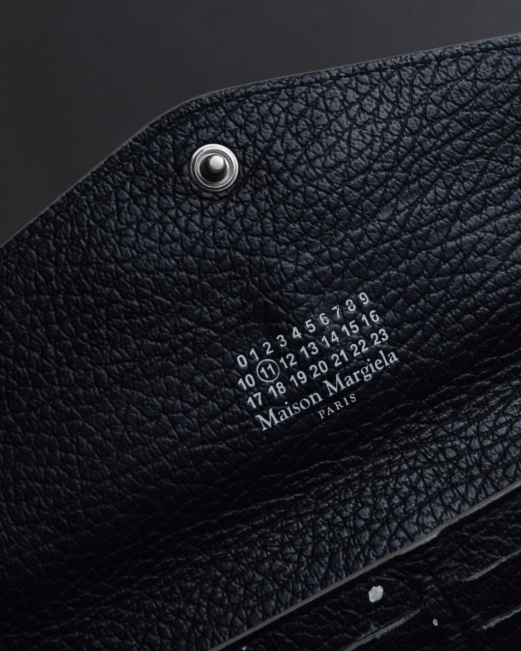 "MAISON MARGIELA" Paint spot pattern leather wallet