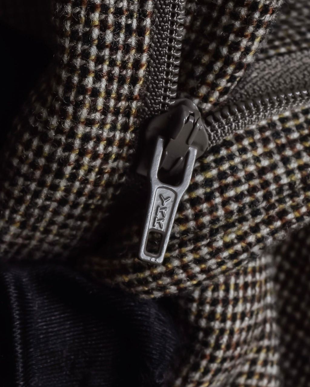 "BROOKS BROTHERS" Melange tweed three-piece suit