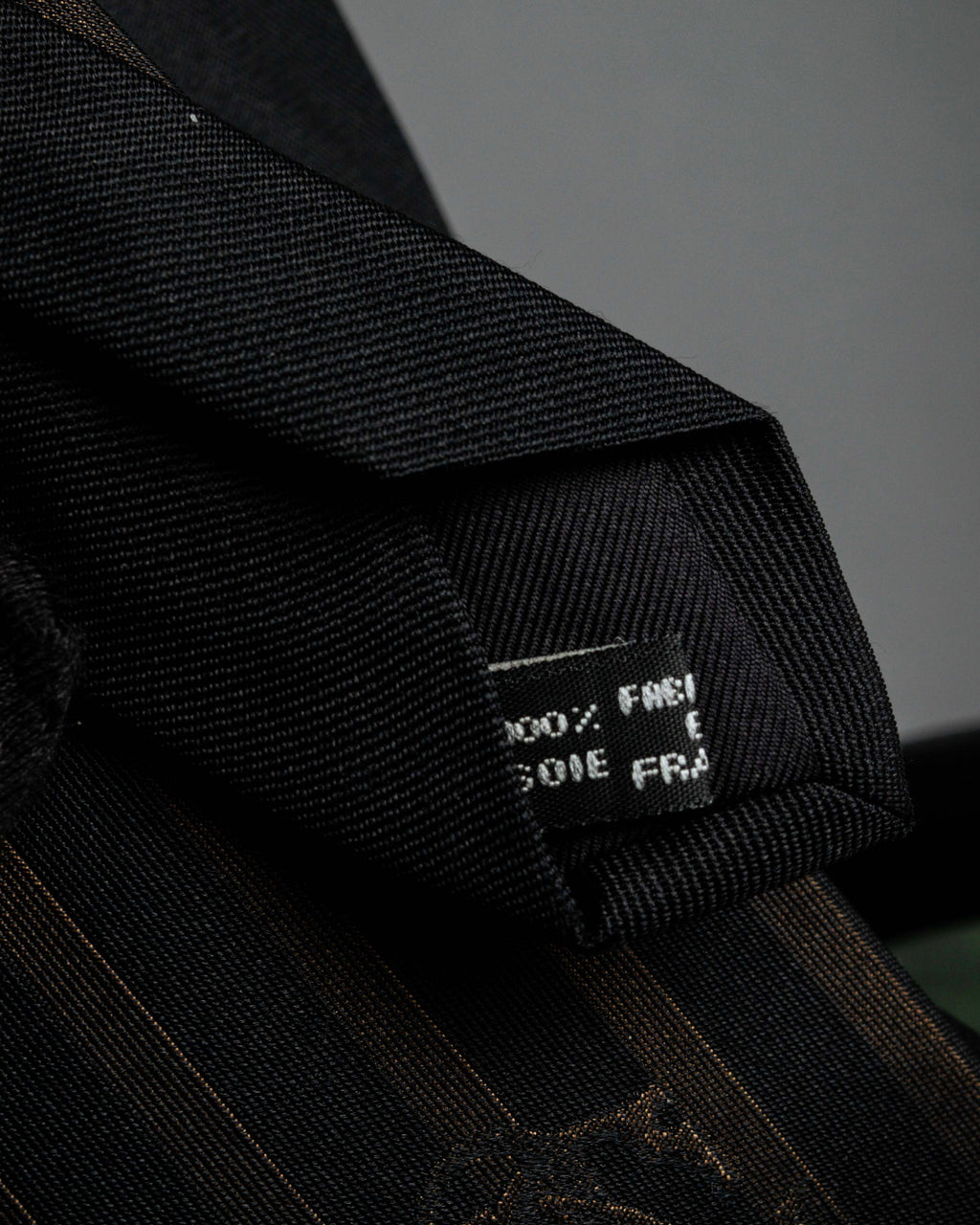 "JEAN PAUL GAULTIER" Tribal circle motif design striped silk neck tie