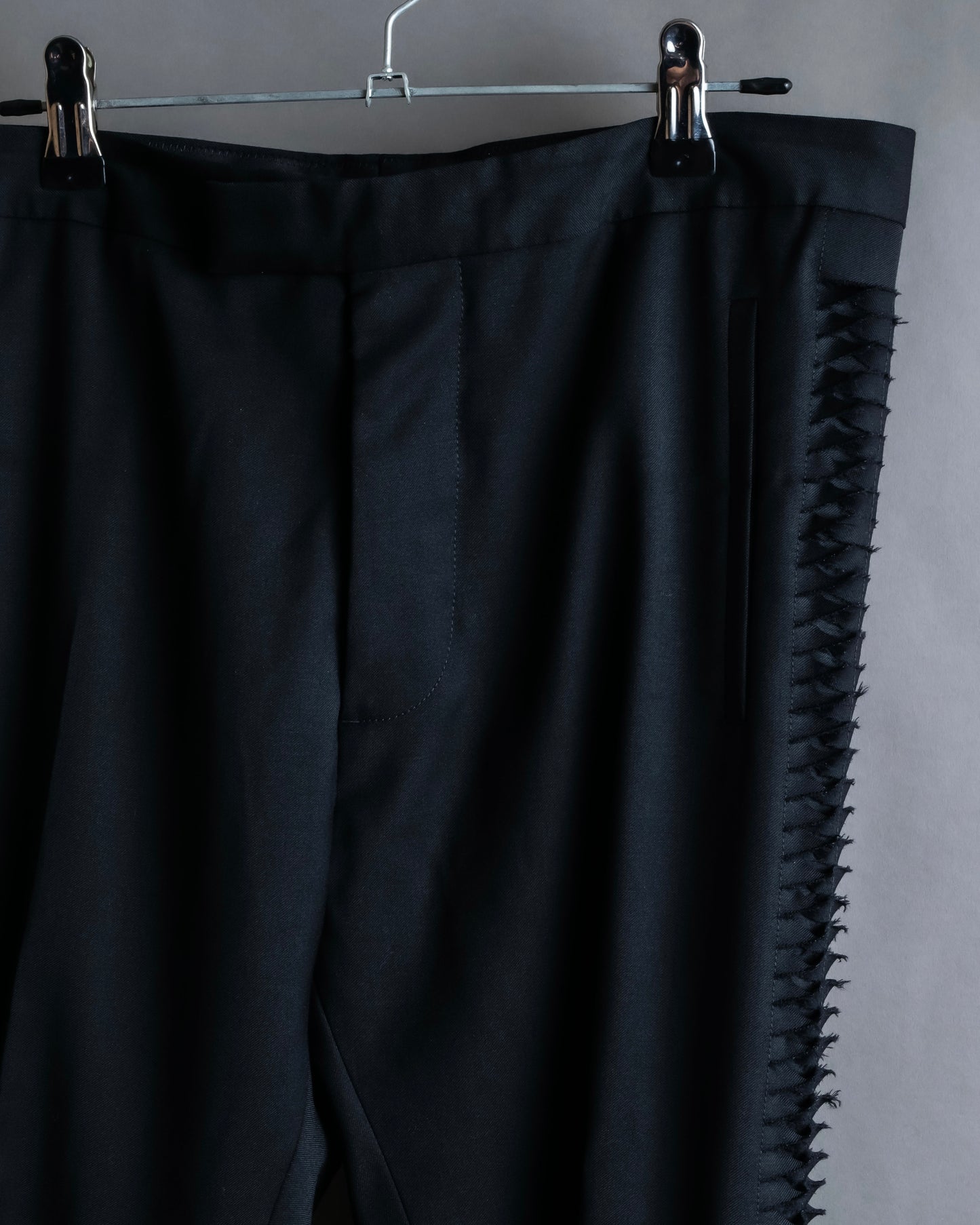 "MAISON MARGIELA" Side cross fringe design wool tapered slacks