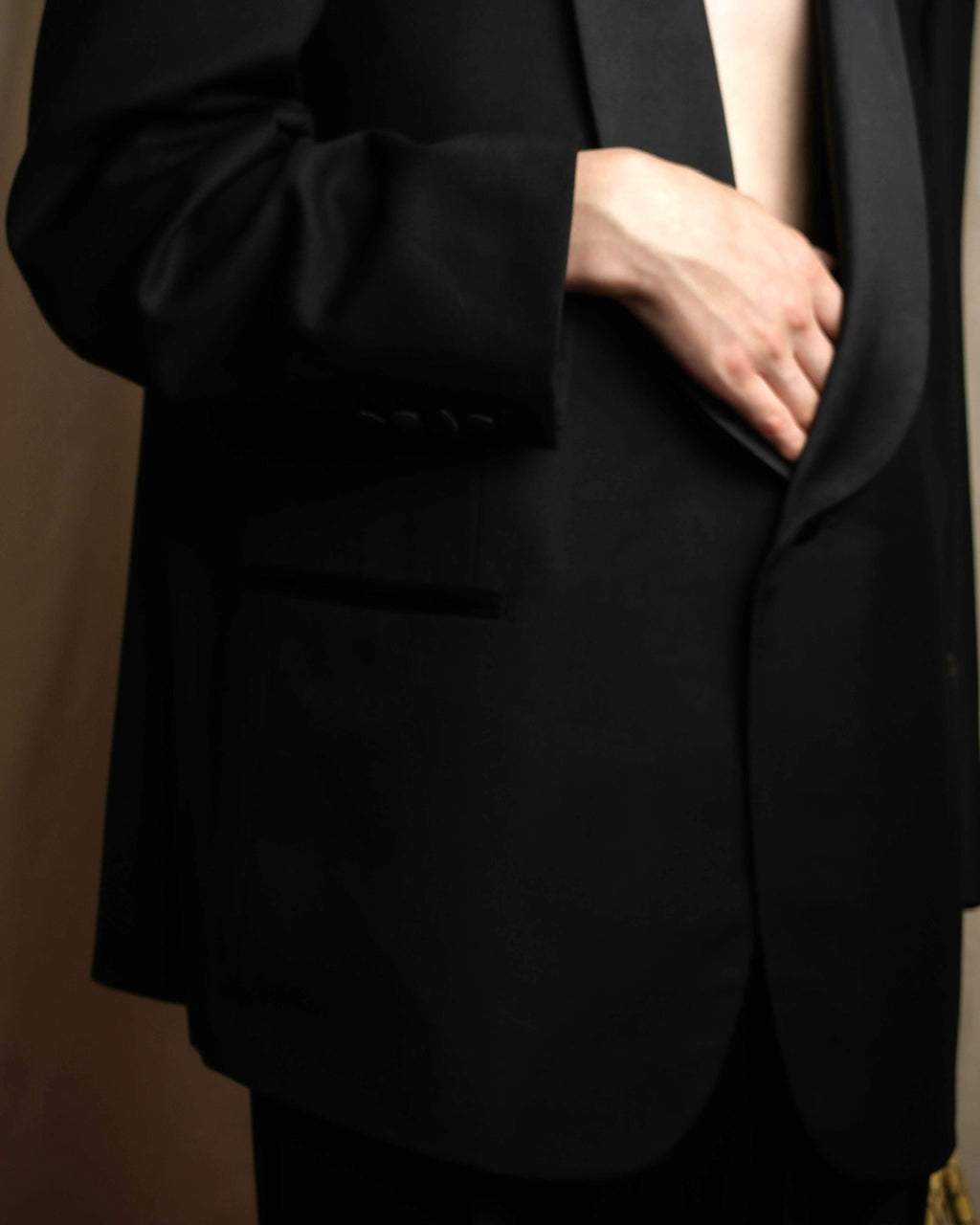 "CHRISTIAN DIOR MONSIEUR" Classical tailored Zegna base satin tuxedo set up