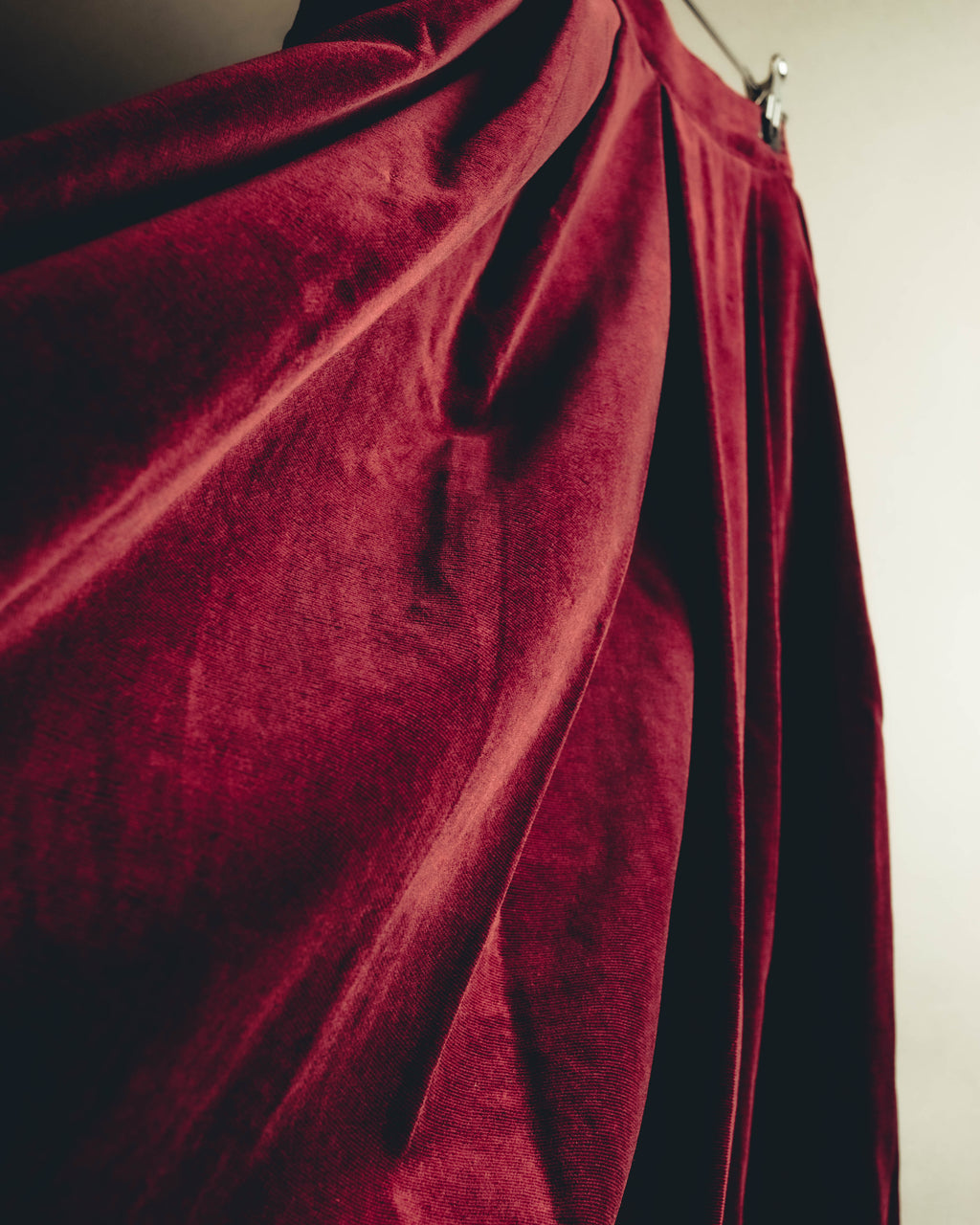 -SPECIAL- "Christian Dior" 80's-early 90's Burgundy velvet pleated skirt