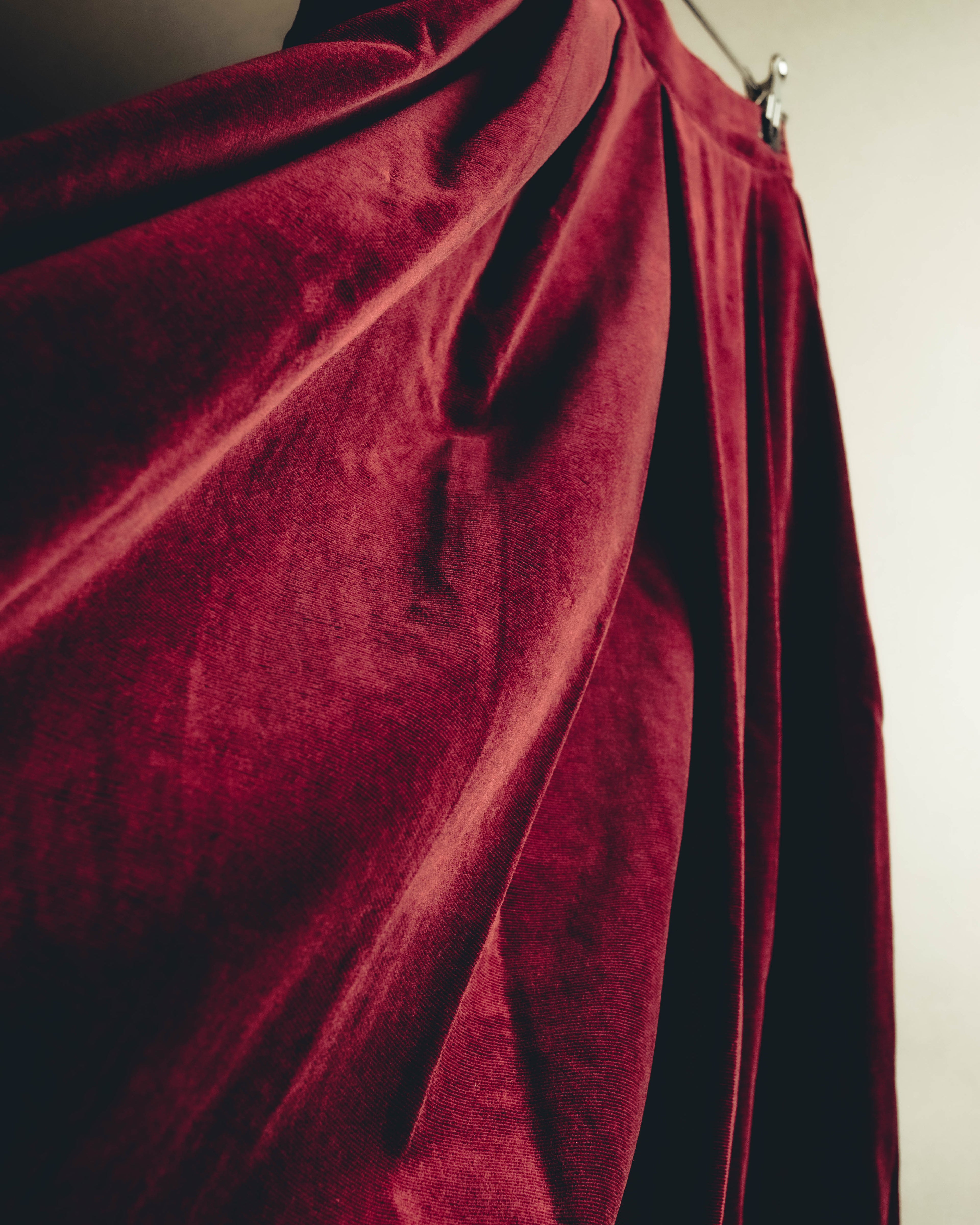 -SPECIAL- "Christian Dior" 80's-early 90's Burgundy velvet pleated skirt