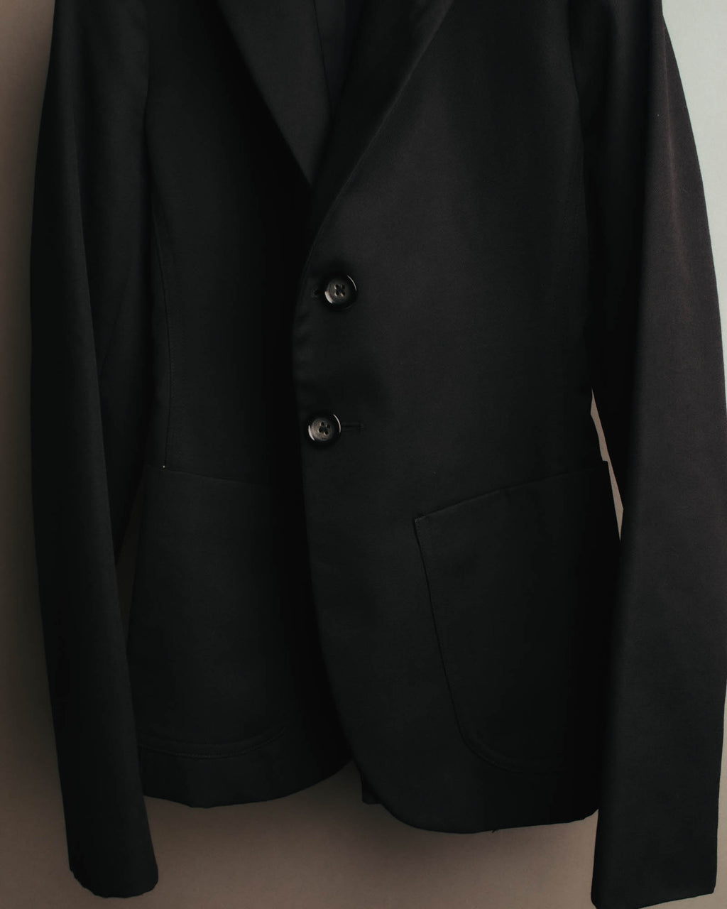 "GR 816" 90's Minimal black tailored blazer