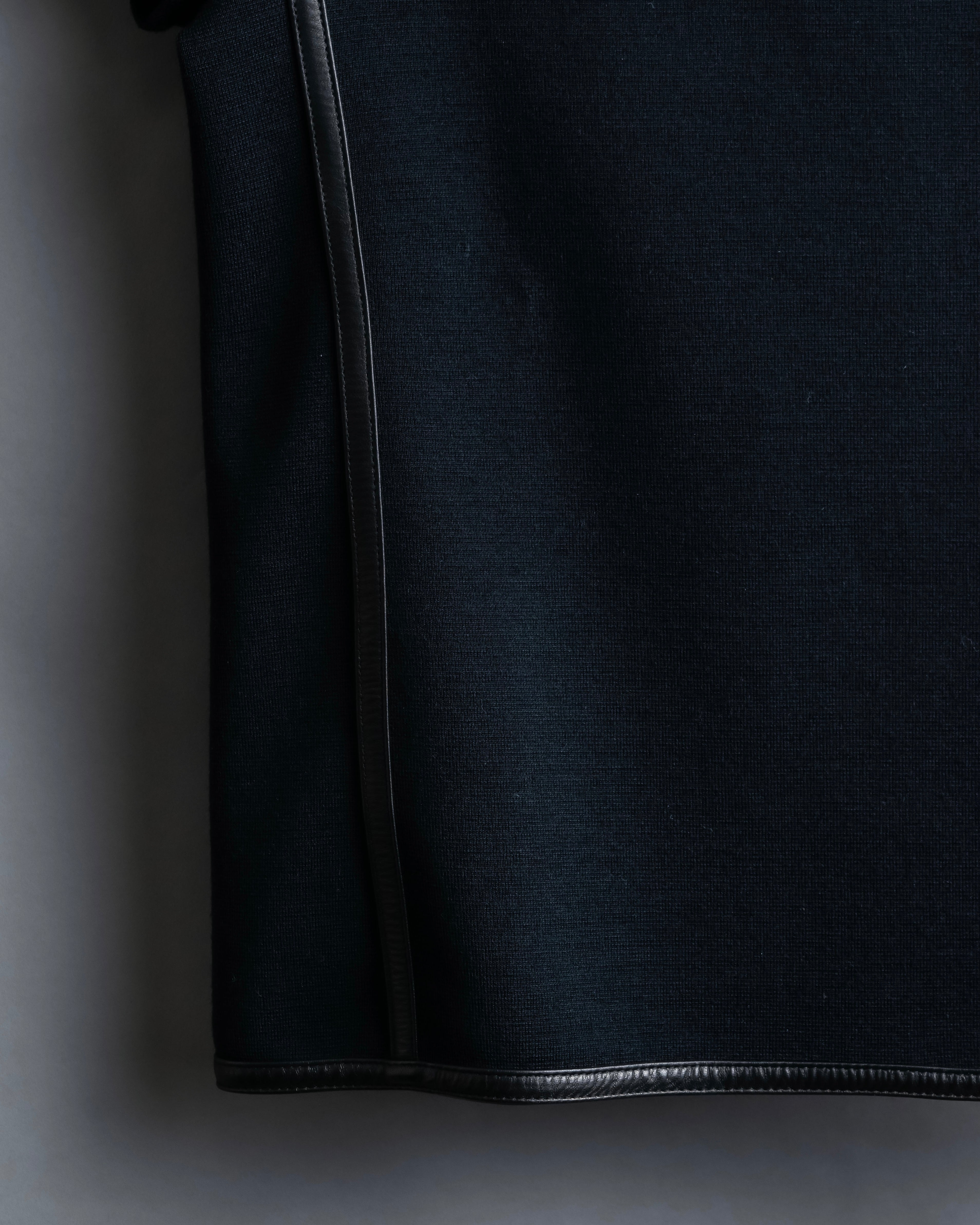 "GUCCI" Leather piping design box sleeve T-shirt