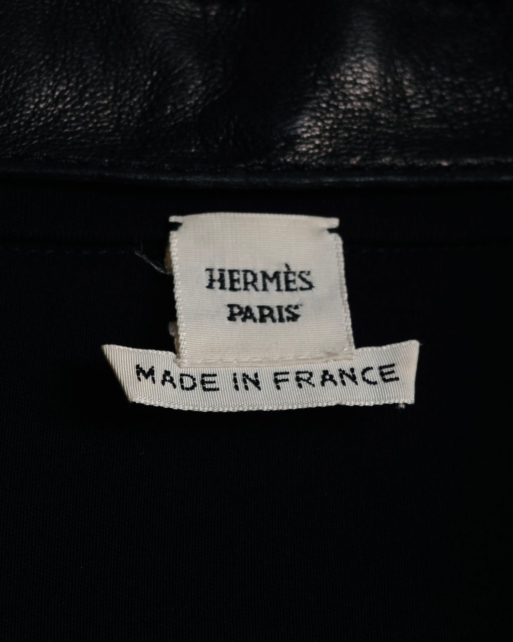 –SPECIAL– "HERMES" 00’s Leather-trimmed viscose evening shirt