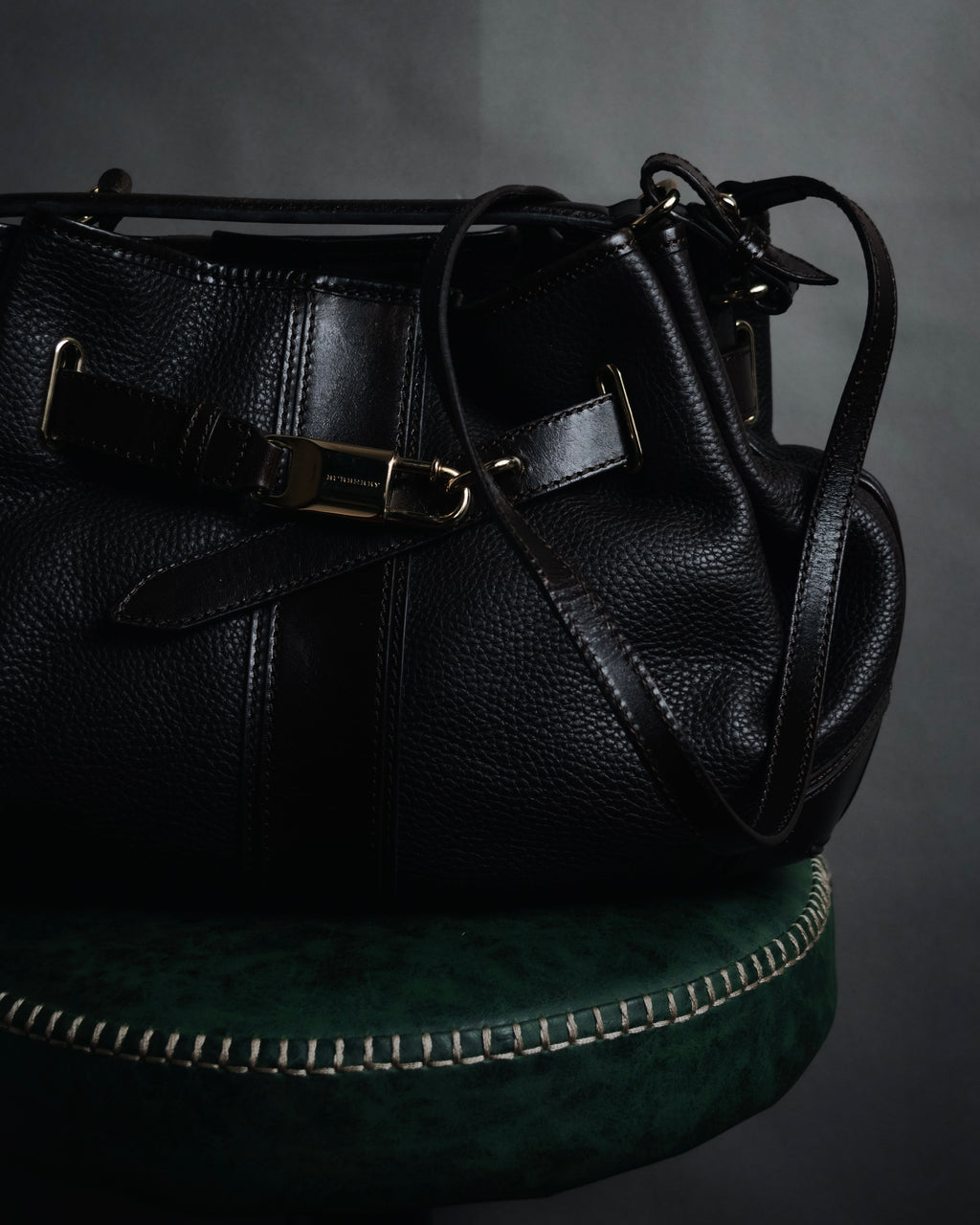 "BURBERRY" 09’s-18’s Leather bucket house check lining bag