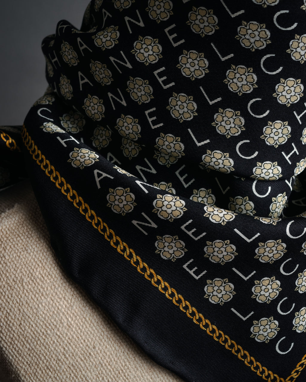 “CHANEL” 90’s-00’s Camellia logo silk scarf