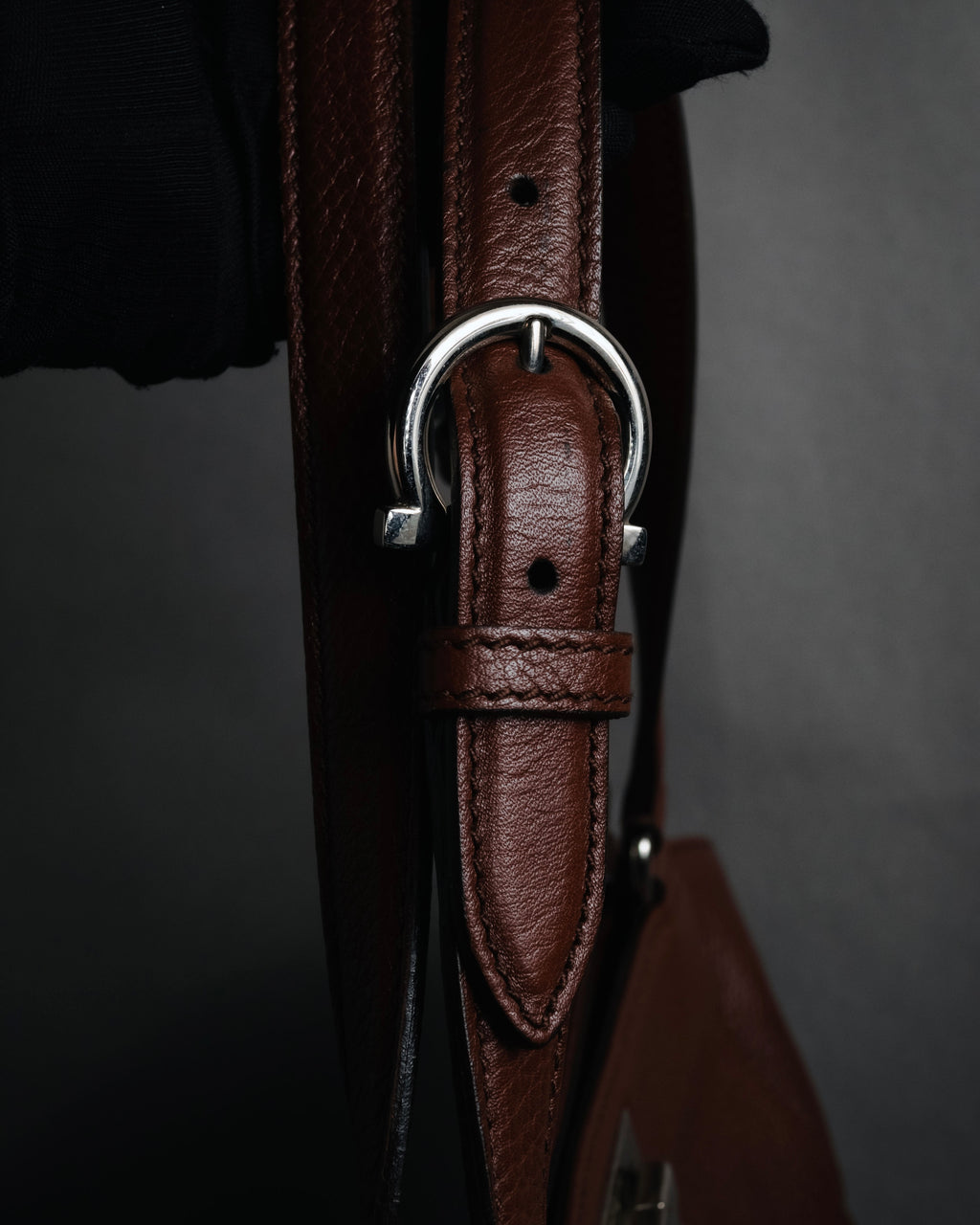 "Salvatore Ferragamo" 90’s-00’s Gancini hardware pebbled leather tote bag