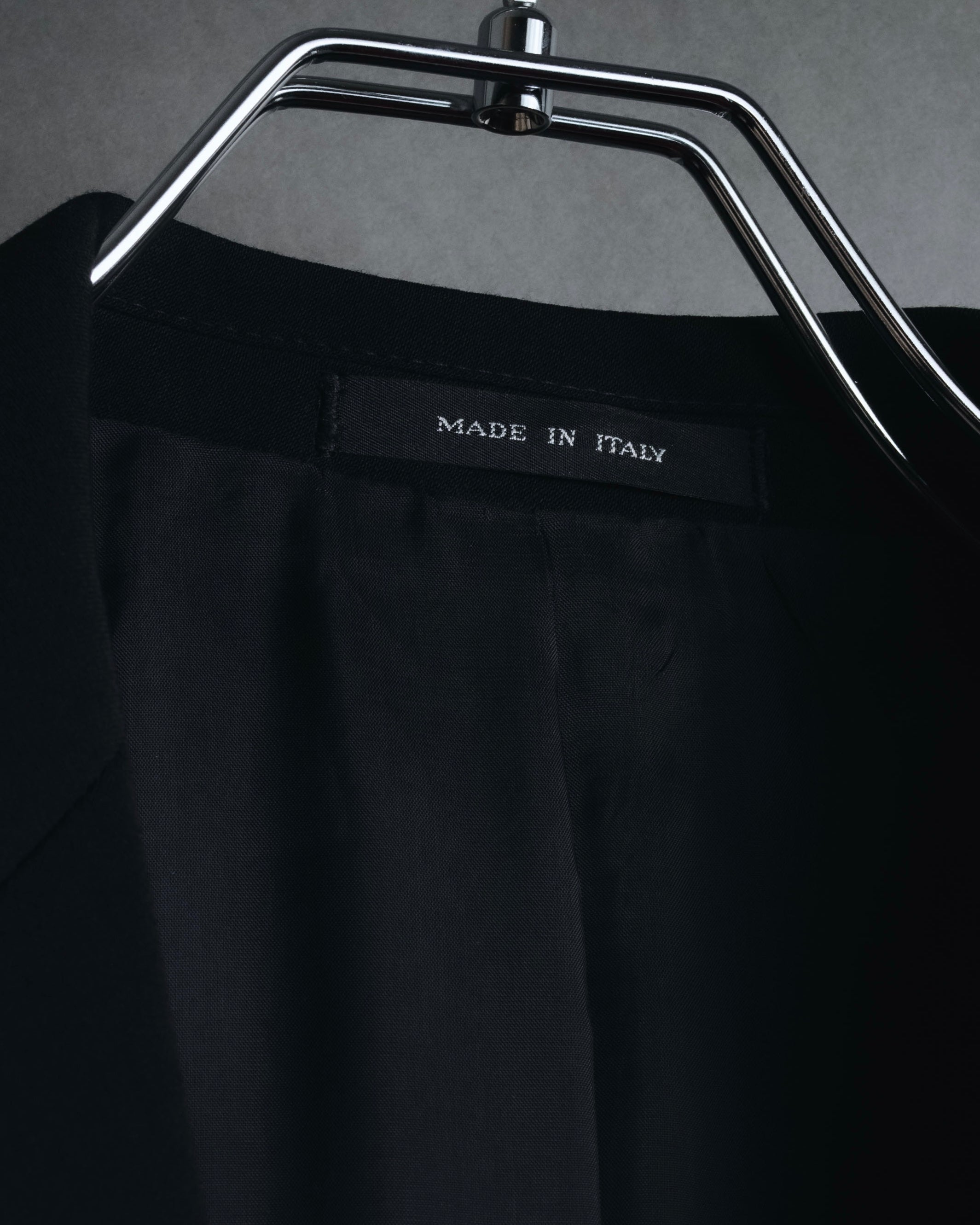 "EMPORIO ARMANI" Minimalist three-button tailored jacket