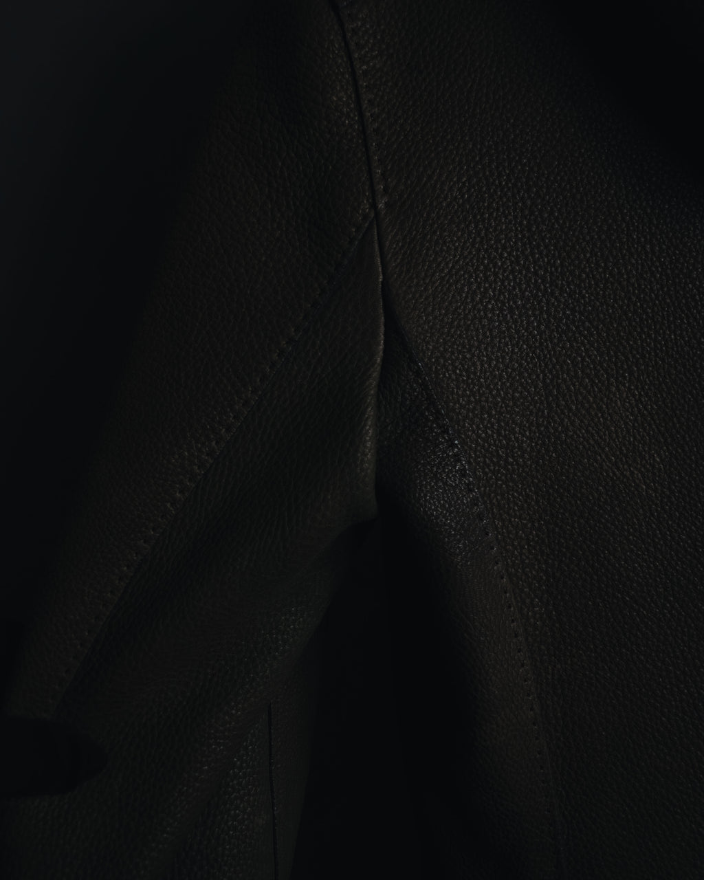 –SPECIAL– "HERMES" 90’s-00’s Sculptural hooded deerskin belted coat