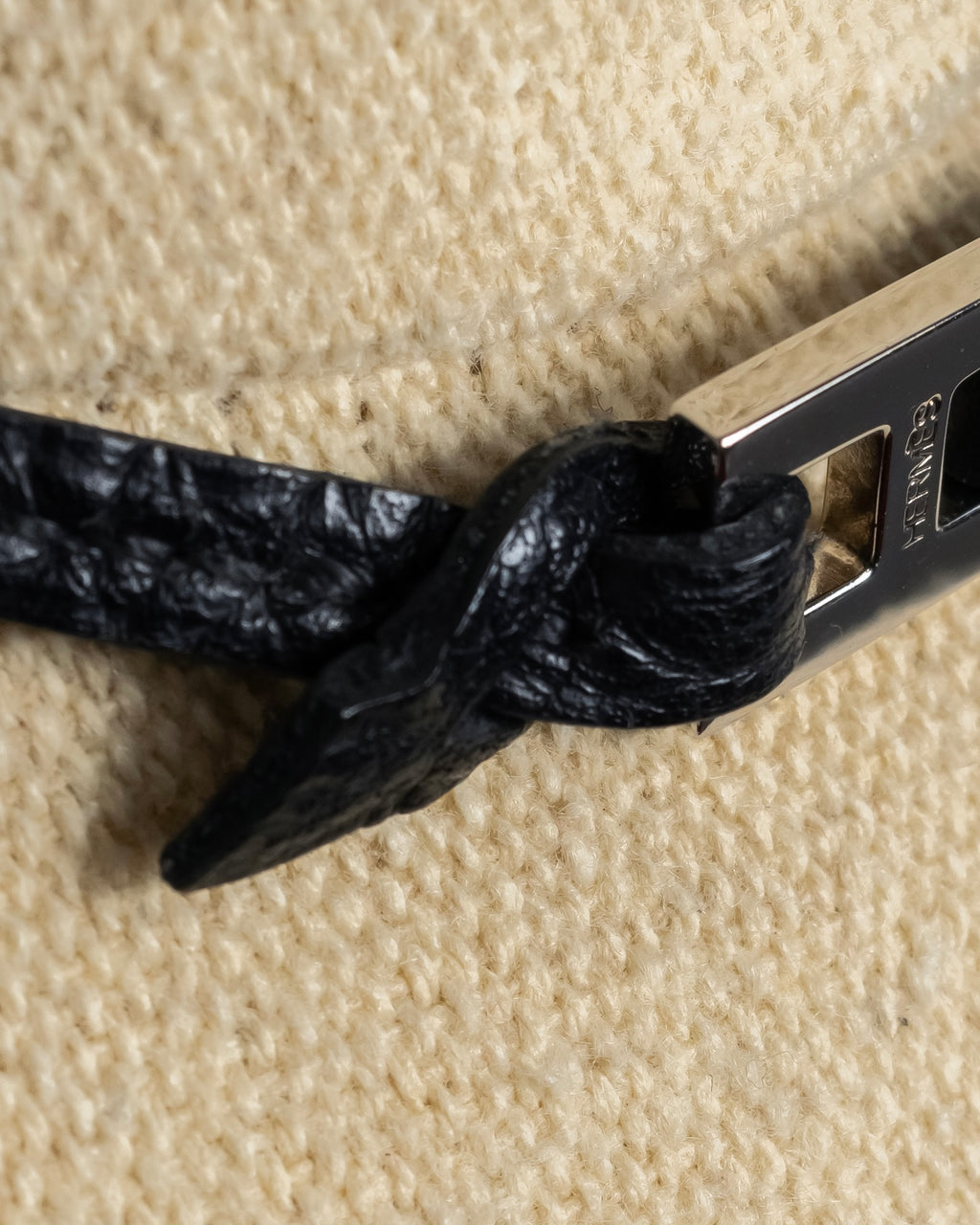 "HERMES" H motif design leather choker