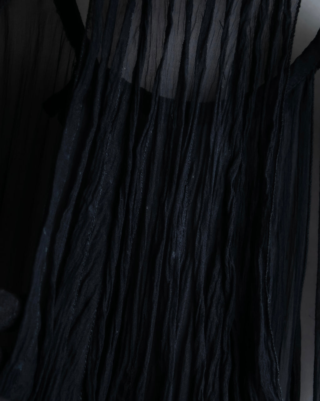 "PRADA" Gathered ribbon design puff sleeve dress