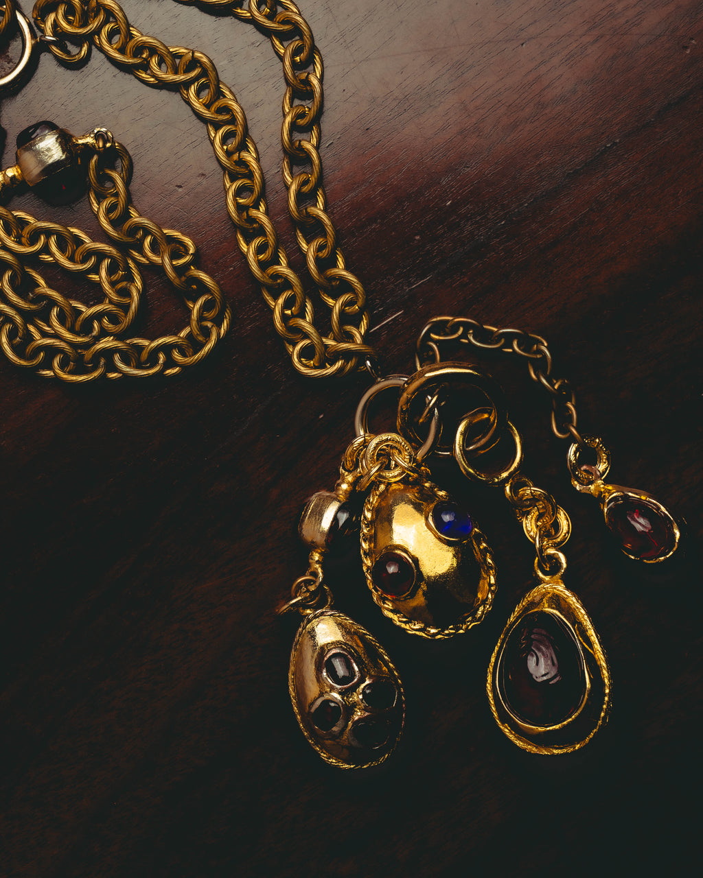 -SPECIAL - “CHANEL” 70’s-80’s Gripoix glass cabochon charm sautoir necklace