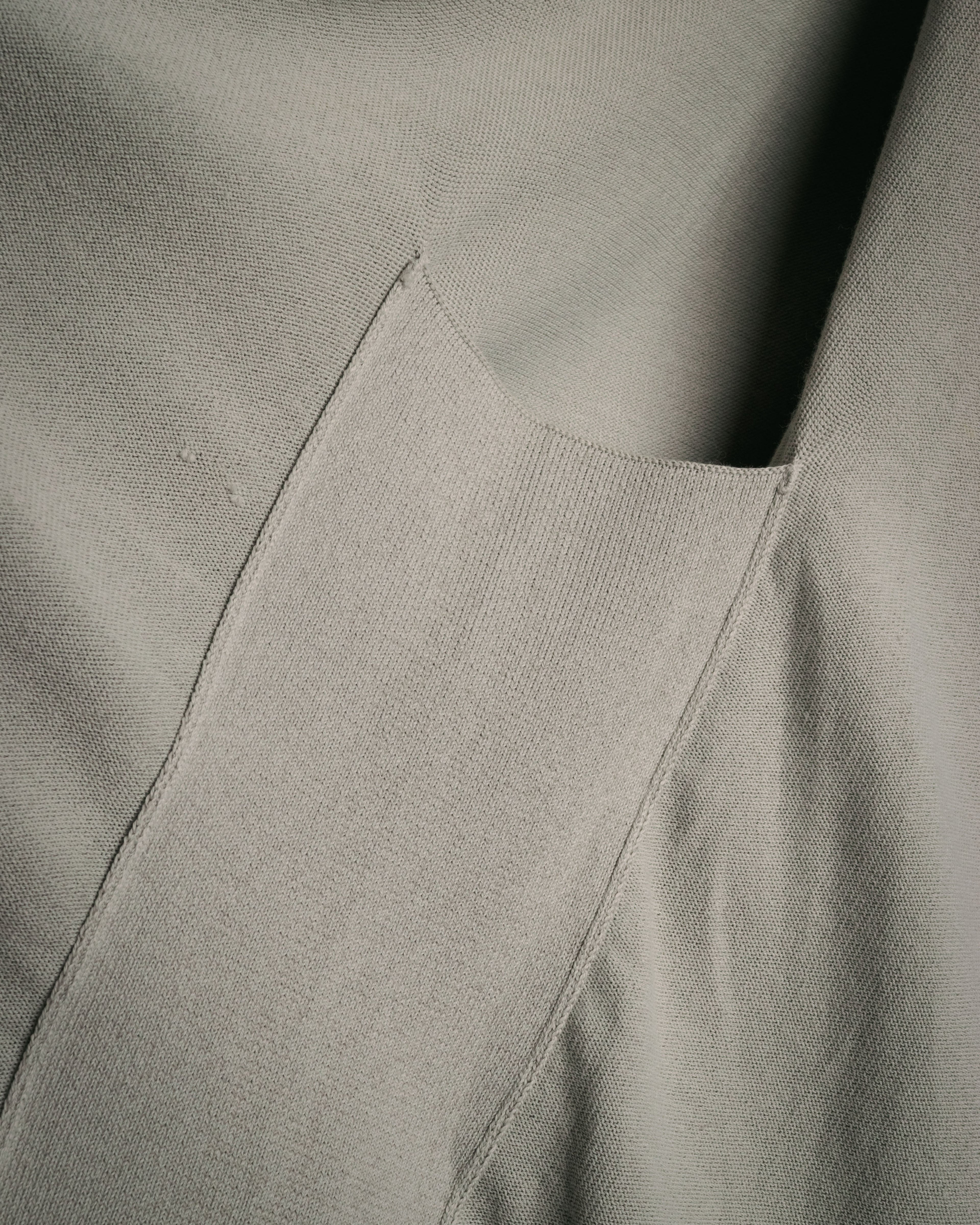 “Maison Margiela” 2015SS deconstructed cape knit top