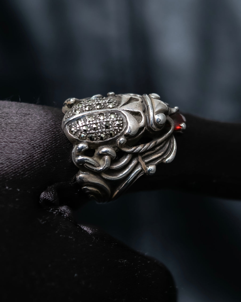 “Vintage” Beetle motif stone decorated silver ring