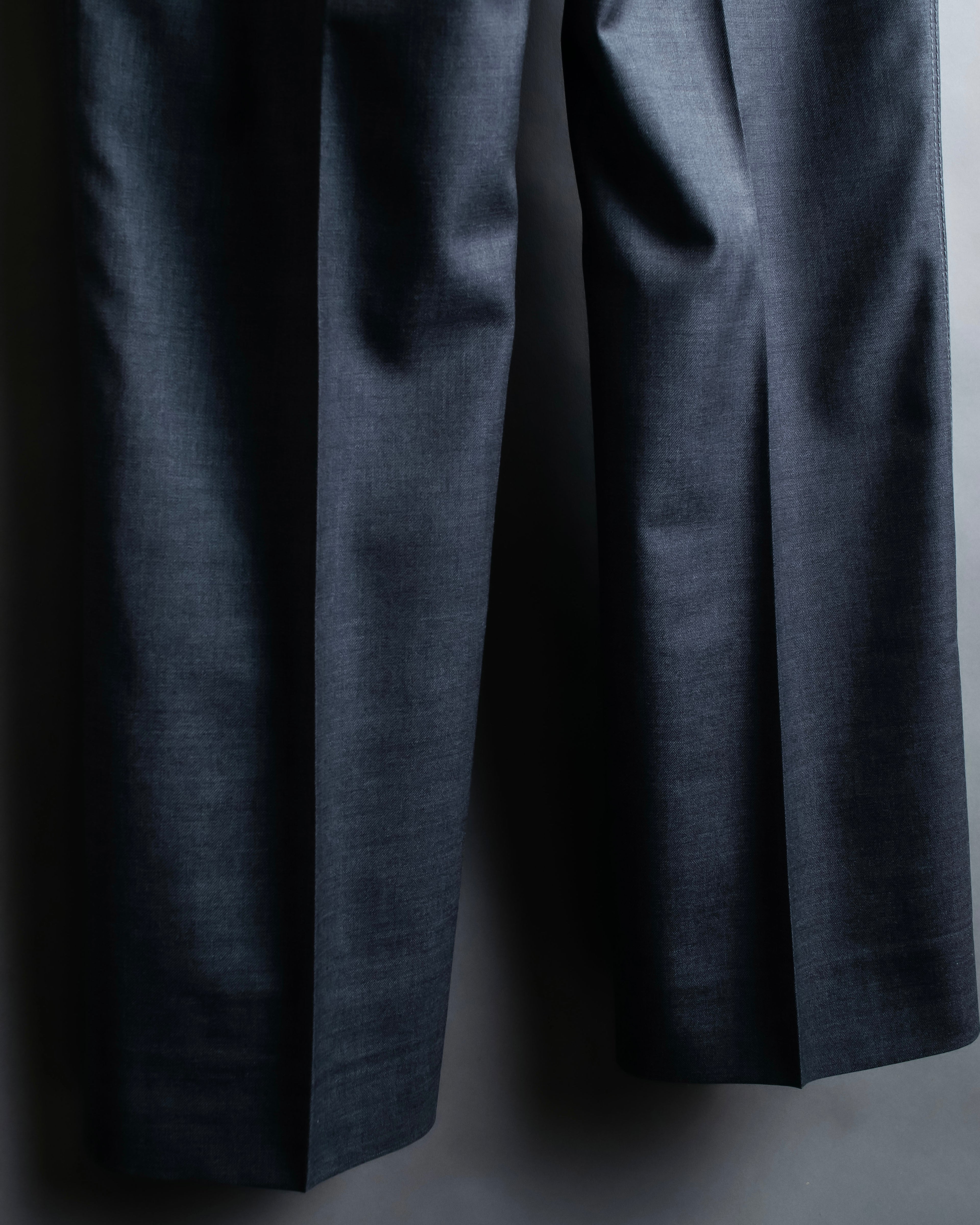 "CHANEL" 100% wool wide tapered slacks