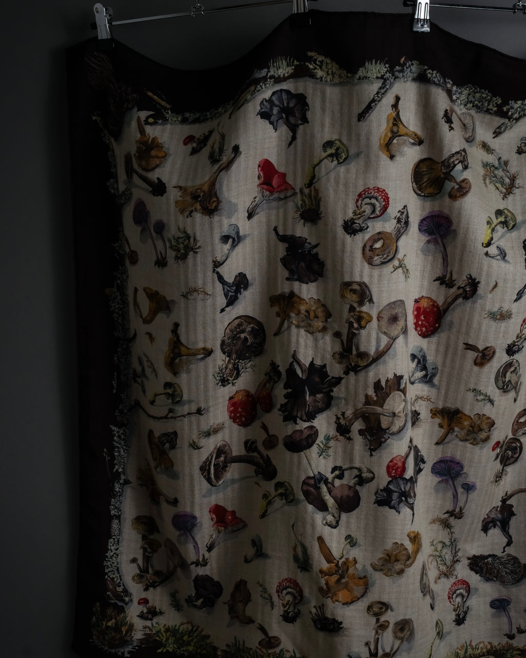 "HERMES" 80's Carré 90 Les Champignons II silk scarf