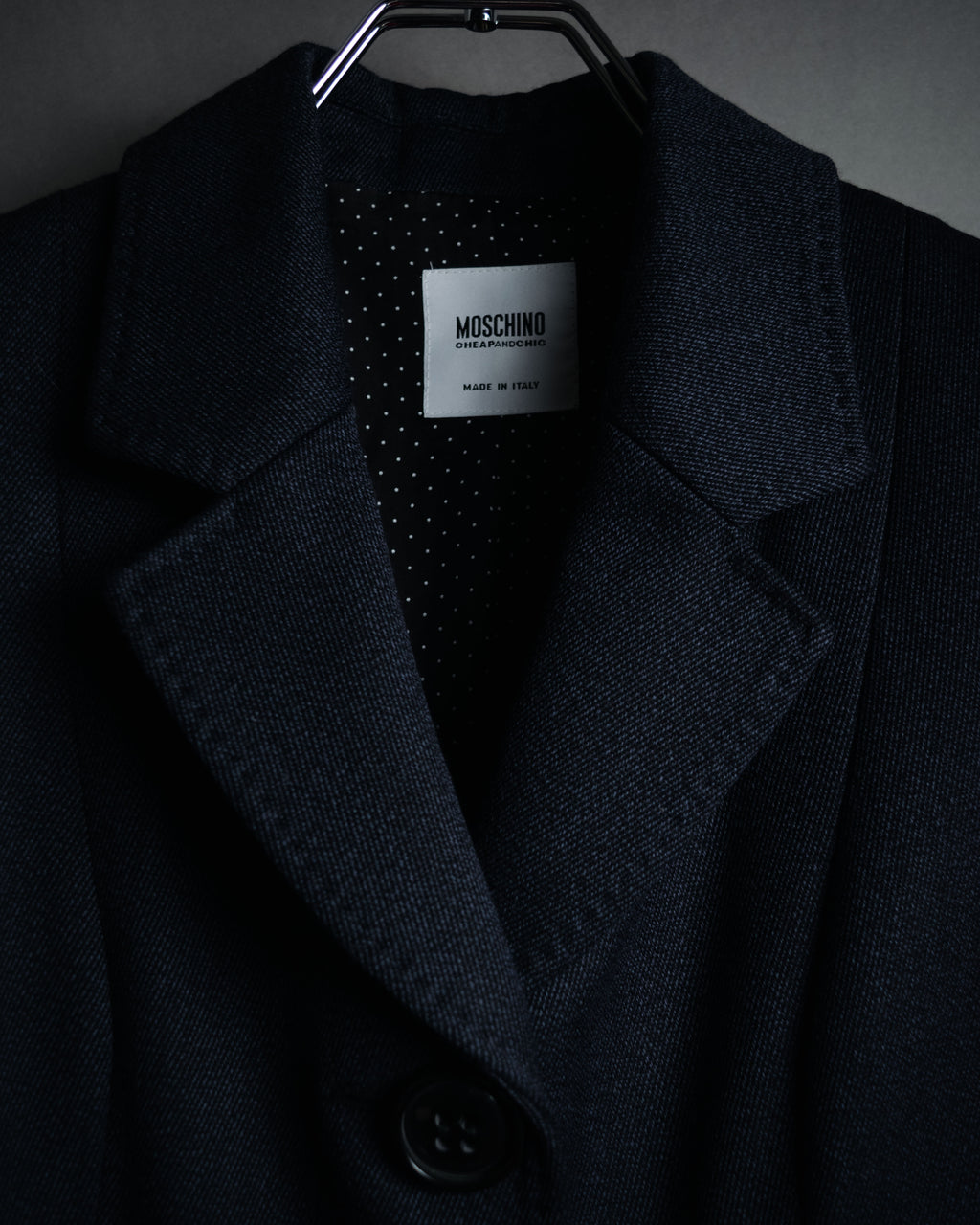 “MOSCHINO CHEAPANDCHIC”
00’s-10’s Tailored wool coat with double flap pockets