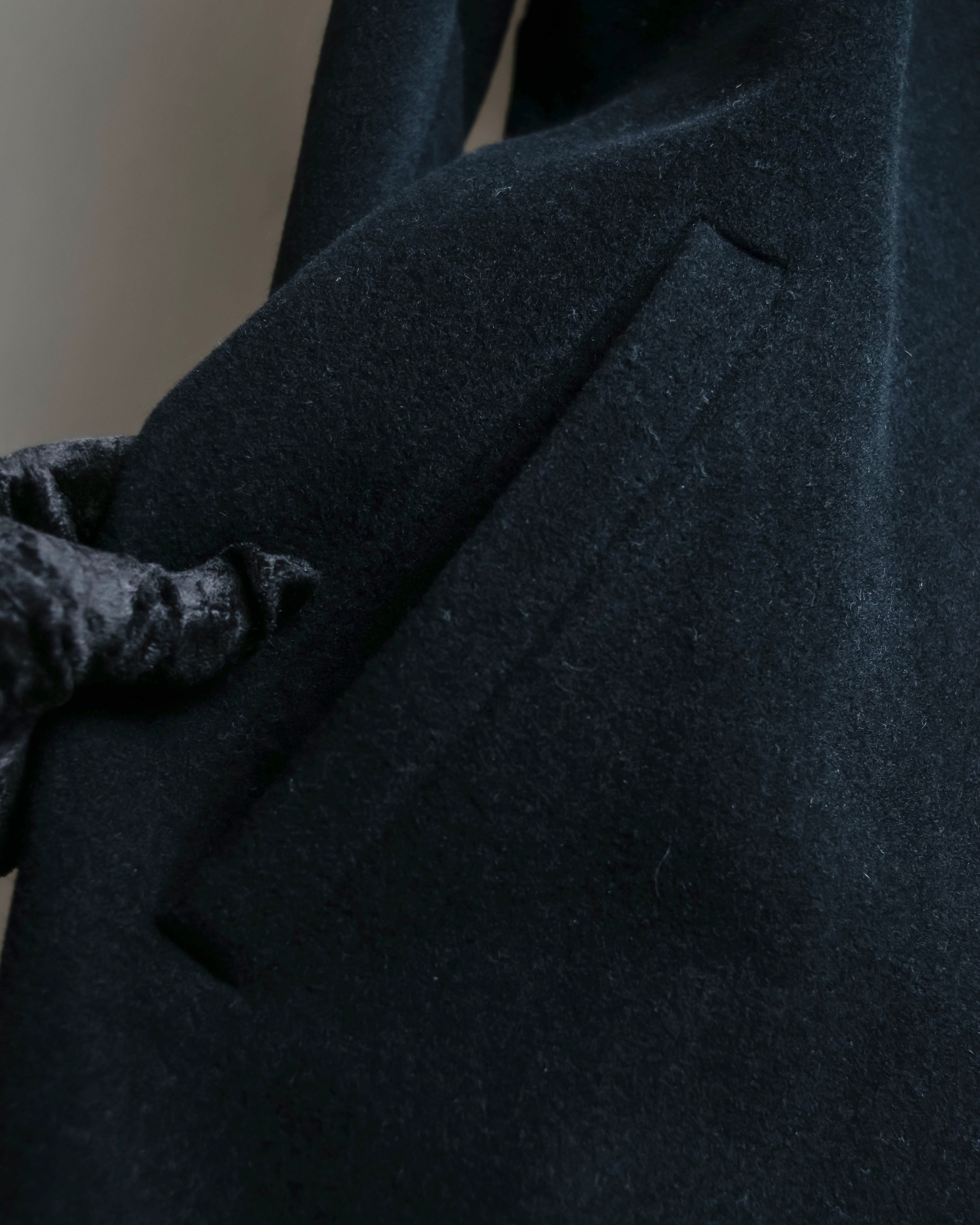 "CALVIN KLEIN" Oversized 5 button soutien collar coat