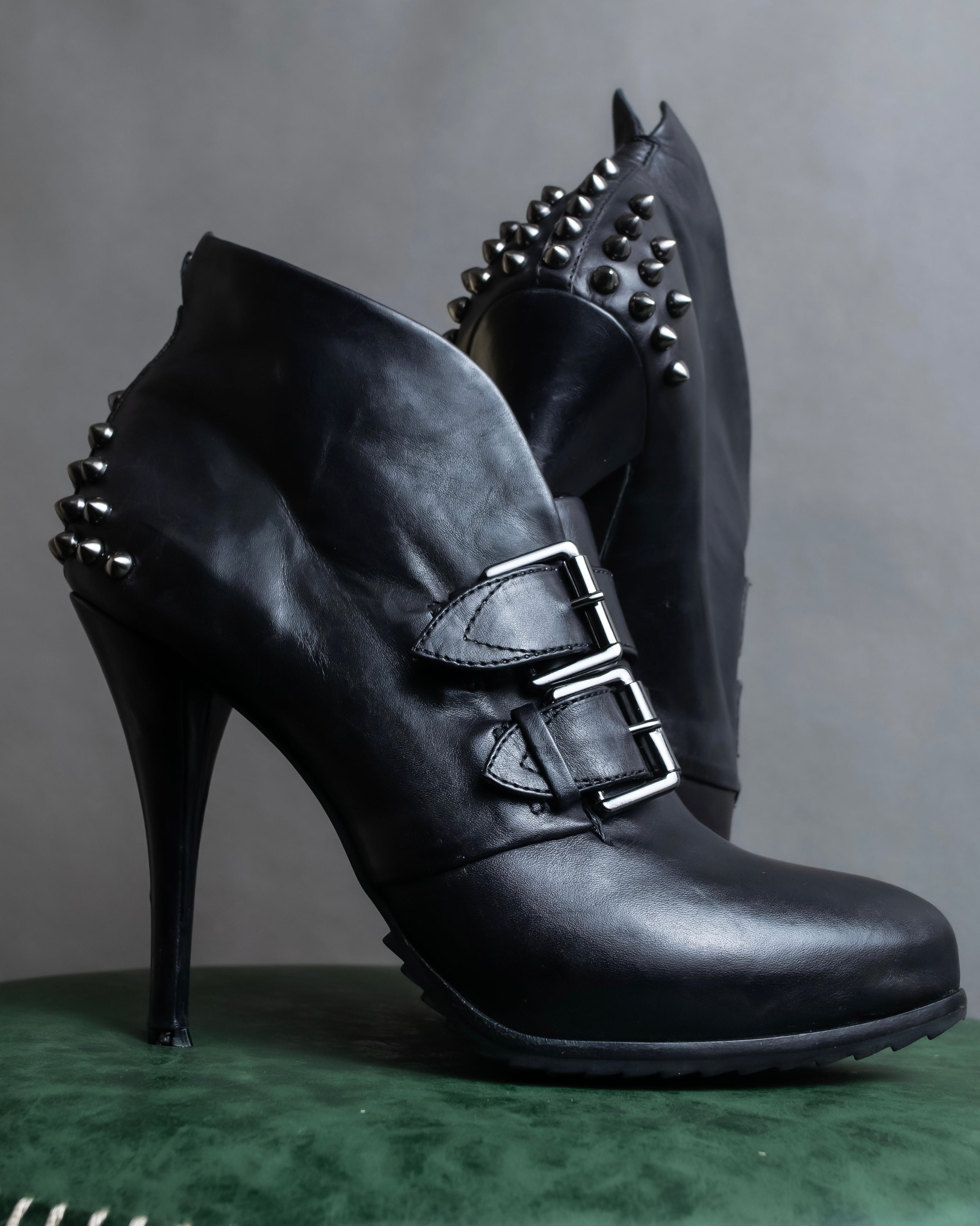 Alexandar McQueen" Studs & belt design heel boots