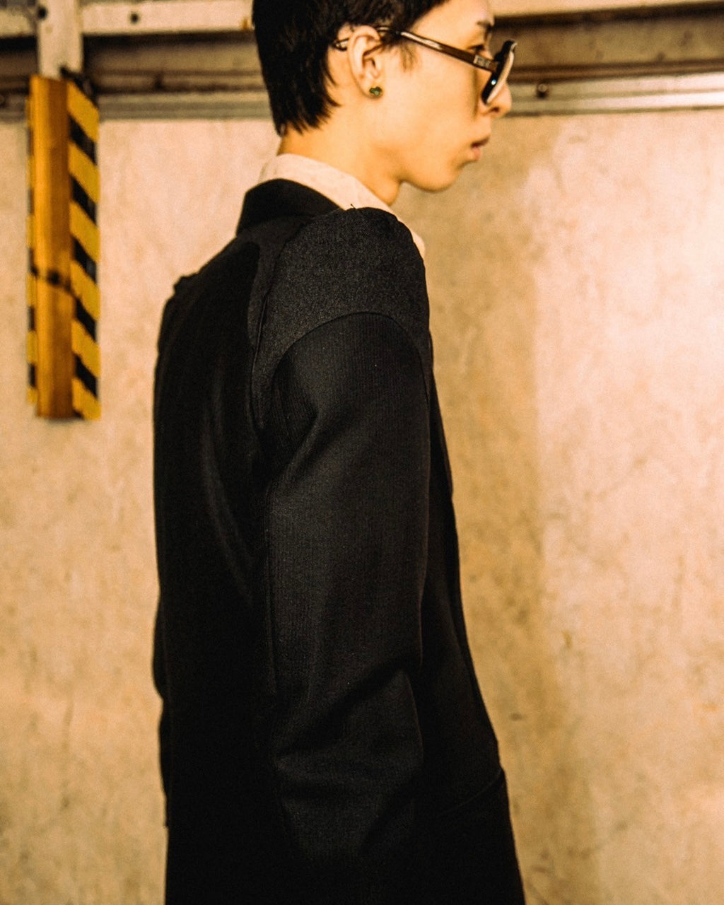 Chaqueta entallada y curvilínea del proceso -REF-