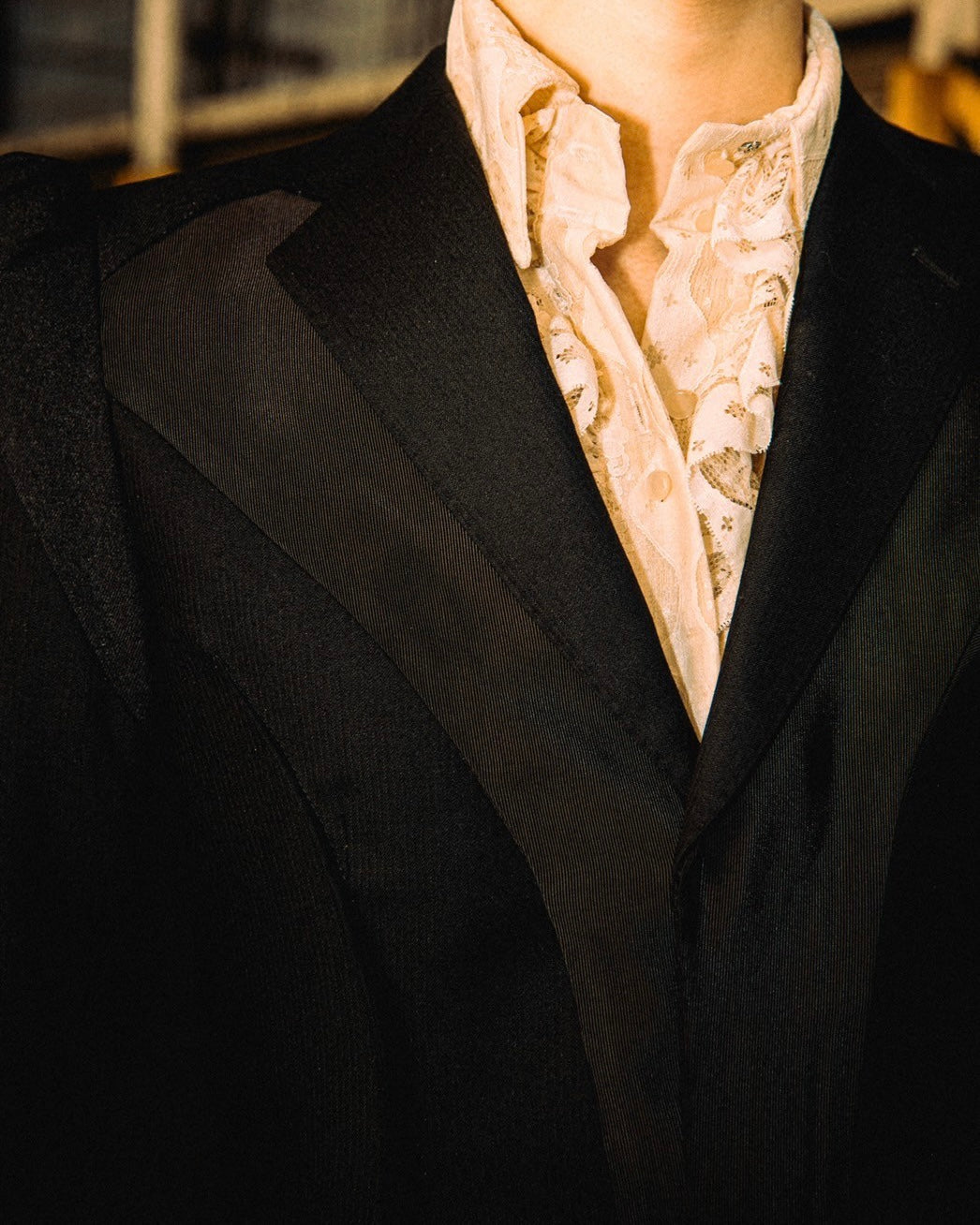 -REF process-
curvaceous  tailored jacket