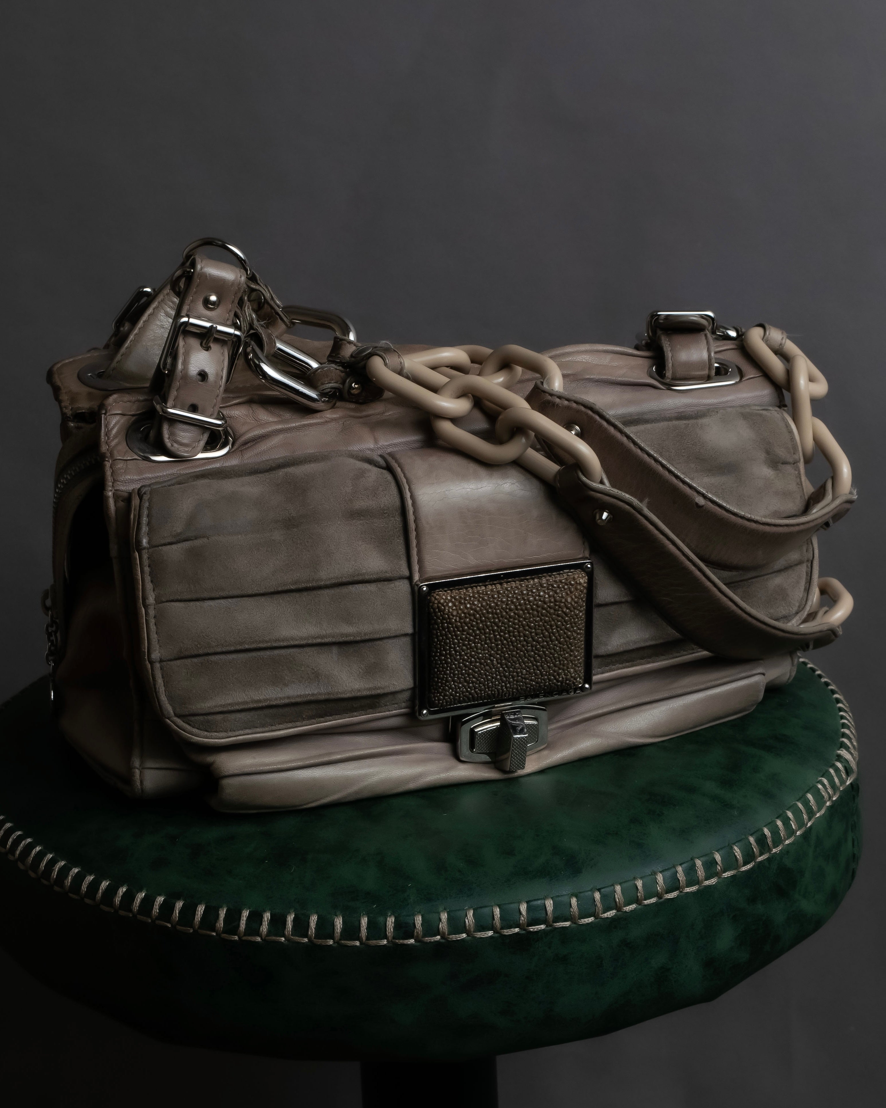 "BALENCIAGA" Three-way chain leather shoulder bag