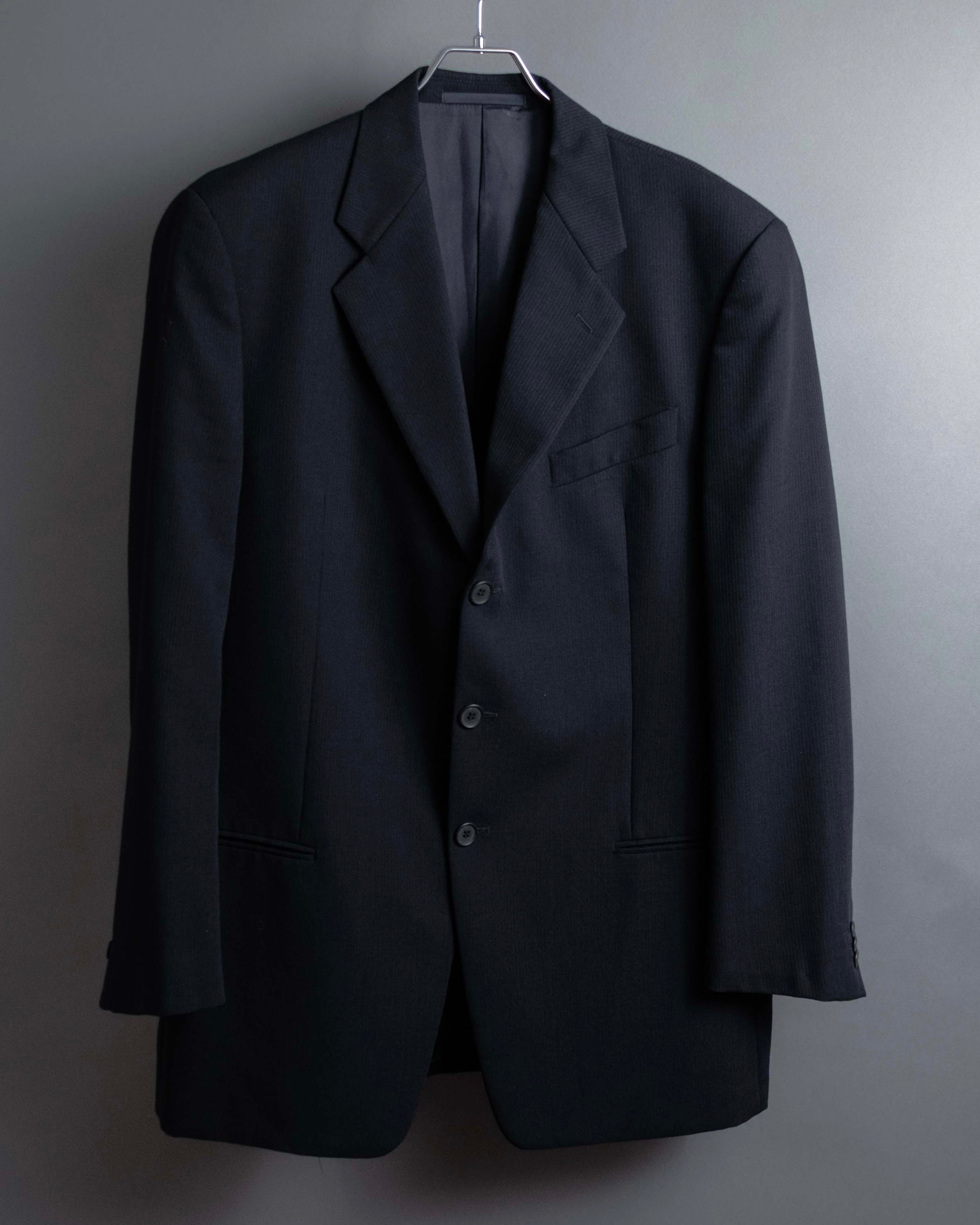 "GIORGIO ARMANI" LE COLLEZIONI line shadow stripe pattern set up