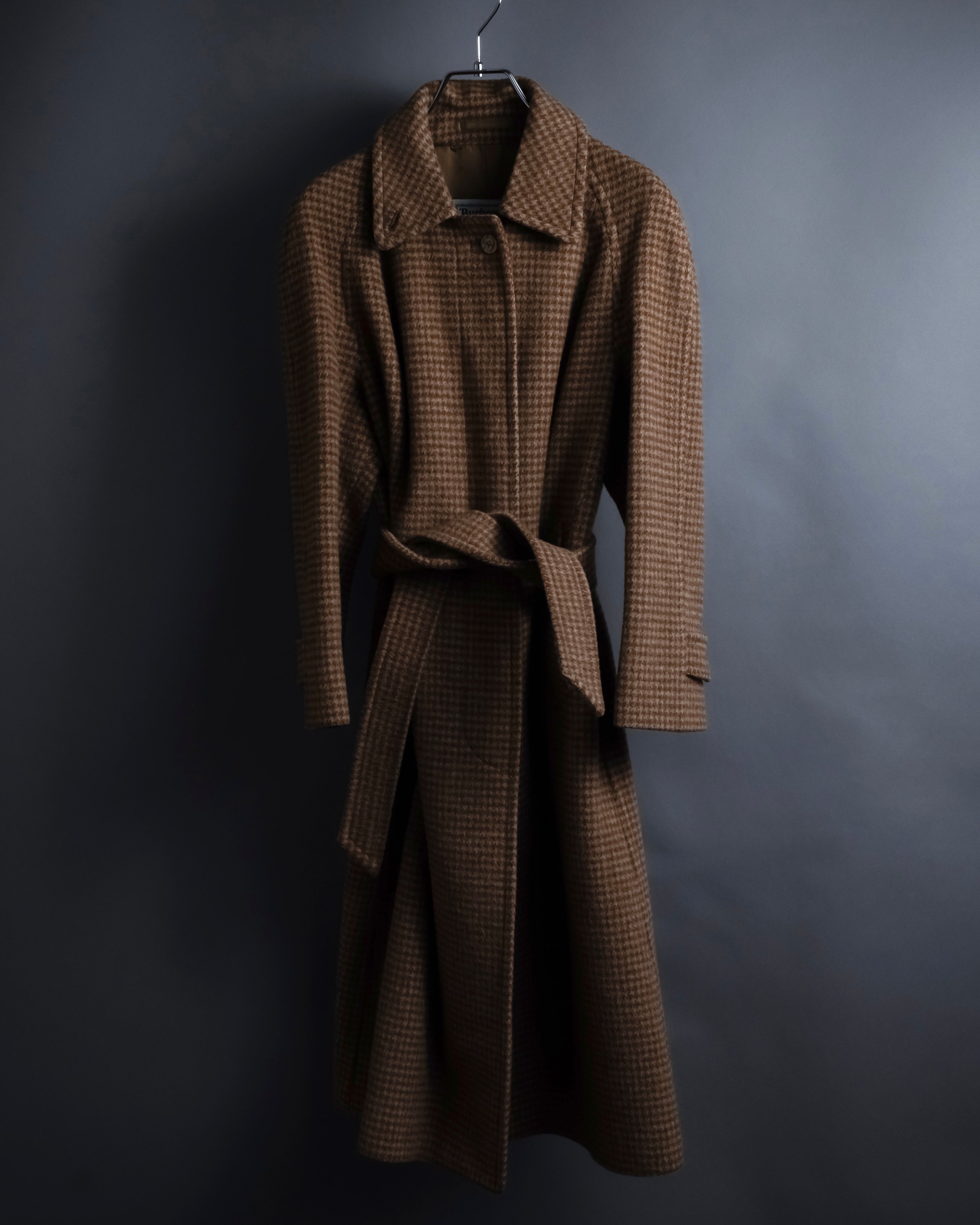 "BURBERRYS" Houndstooth pattern belted stand collar coat