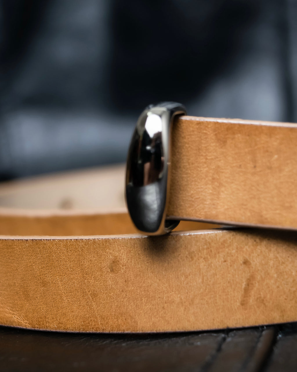 "Maison Martin Margiela" No. 11 Bella Pelle minimal design leather belt