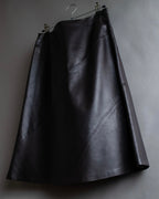 "HARVEY LOGAN" Diagonal cut design lamb leather flare skirt