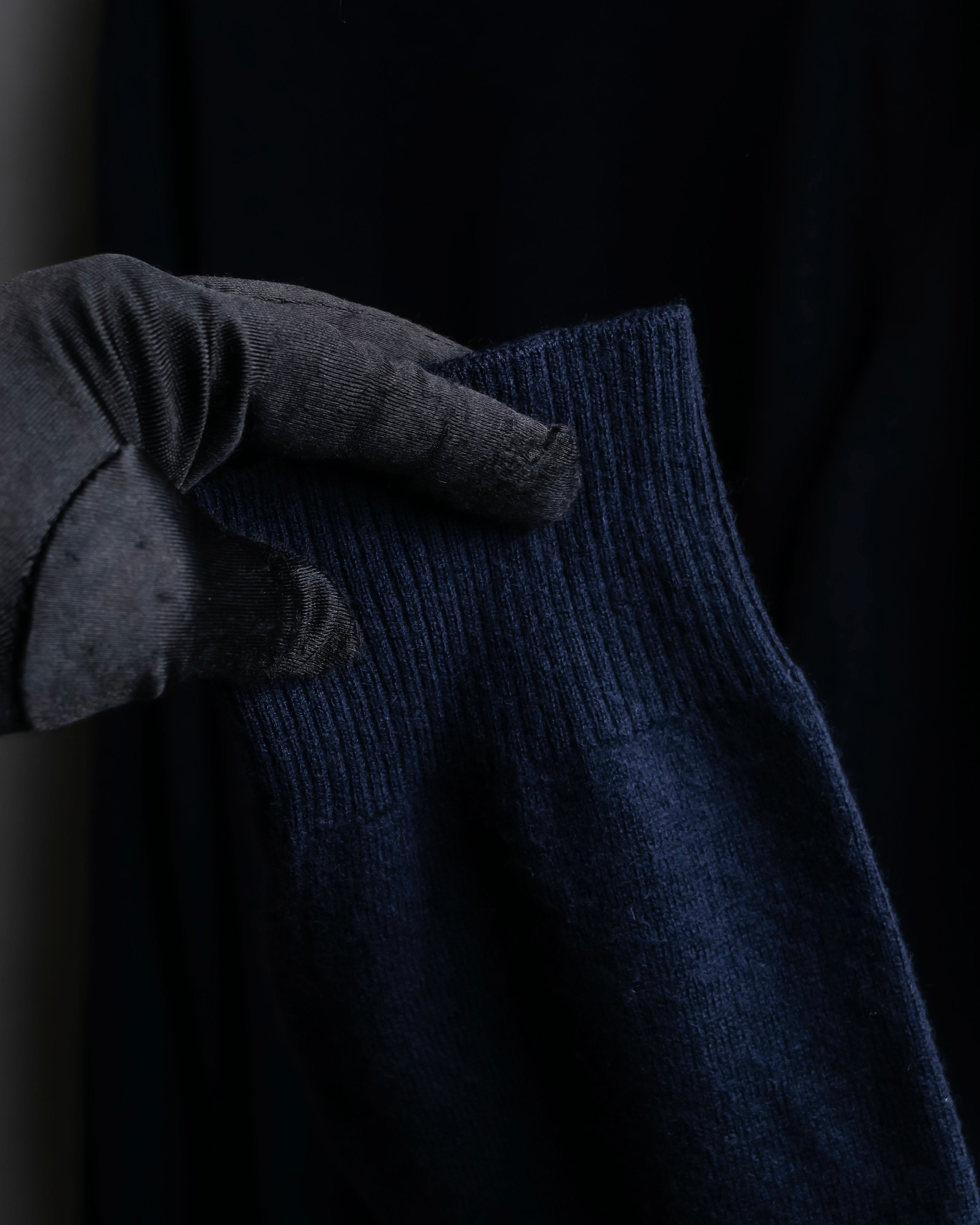"MAISON MARGIELA" 16AW elbow patch design navy color knit