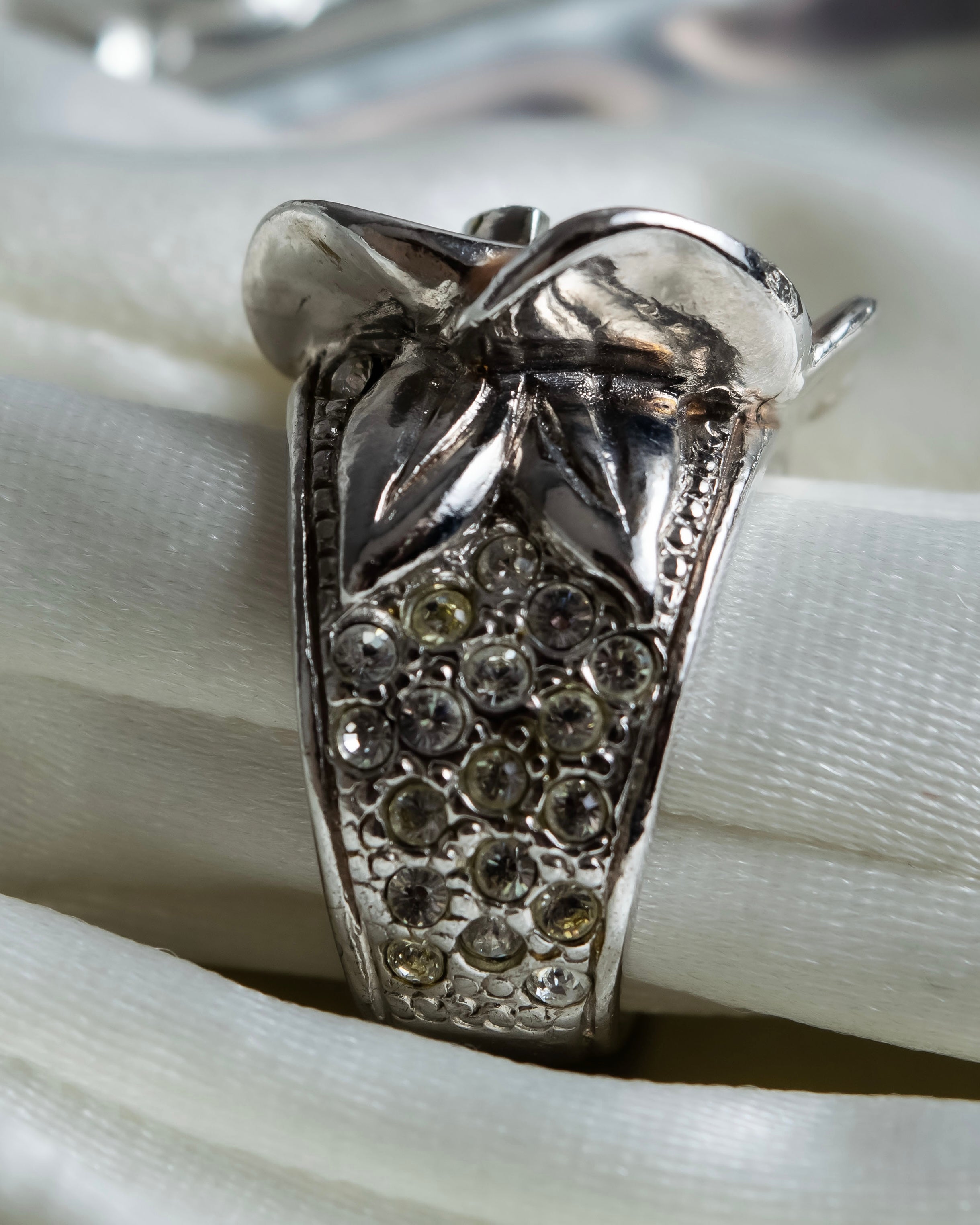 "CHANEL" Camellia motif rhine stone coco mark ring