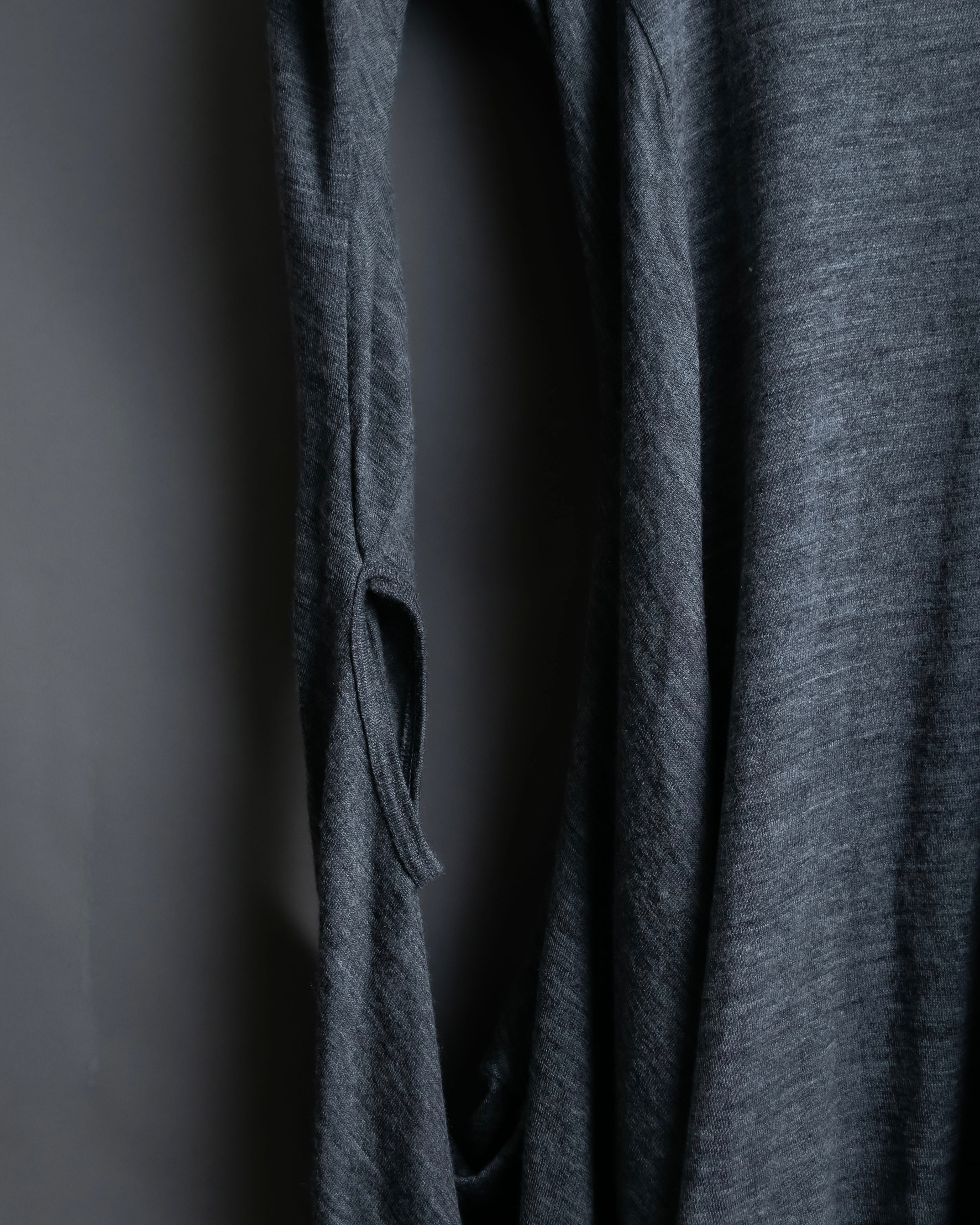 "JUNYA WATANABE COMME des GARCONS" 2008AW Collection Pieces Connected arms design knit