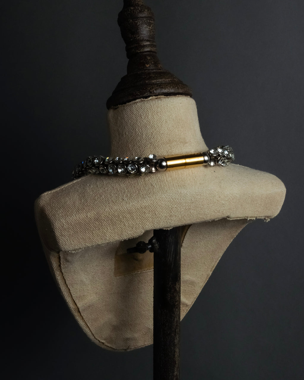 "DRIES VAN NOTTEN" 2022's Double crystal detail magnetic choker