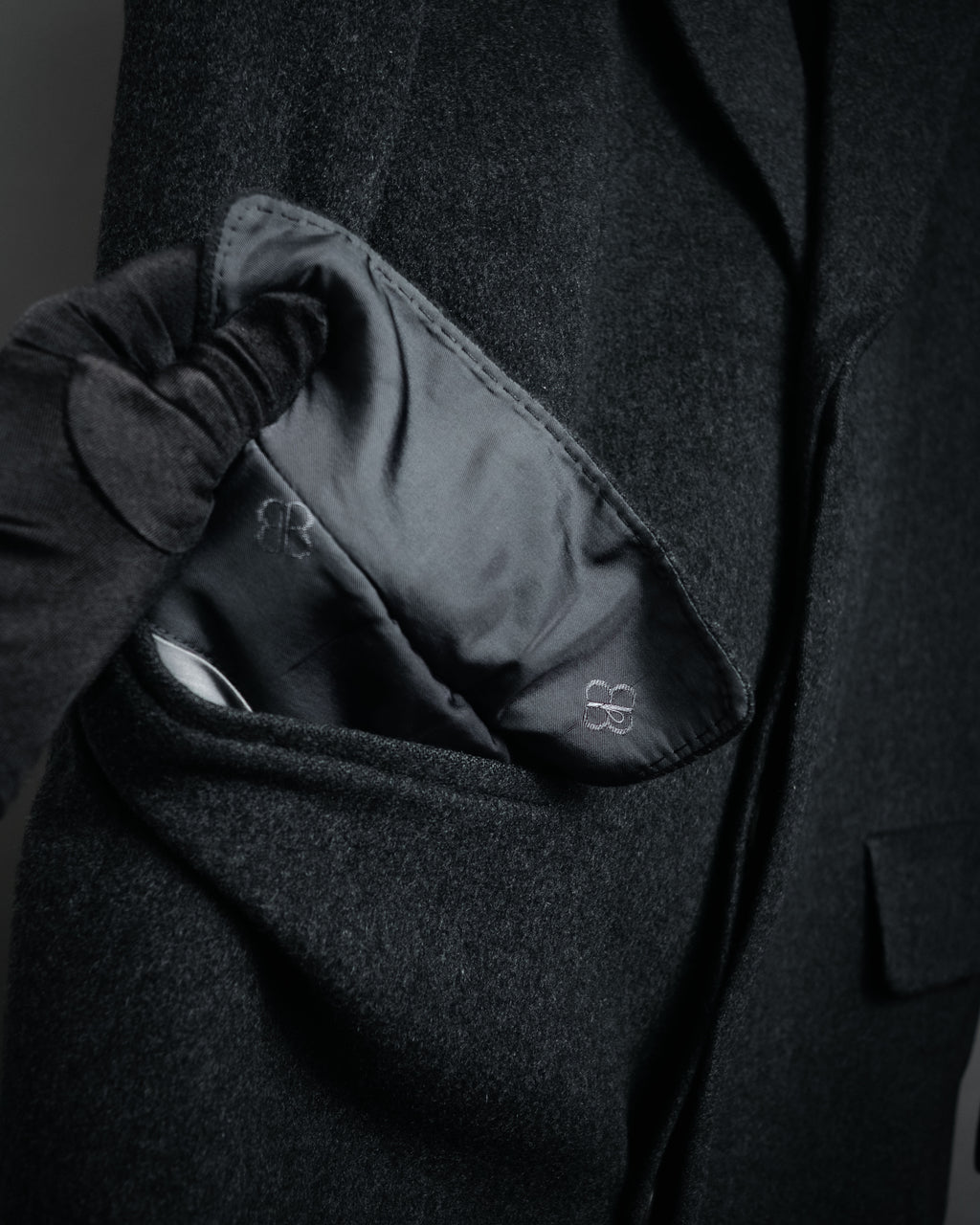 “BALENCIAGA PARIS” 90’s Cashmere blend chesterfield coat