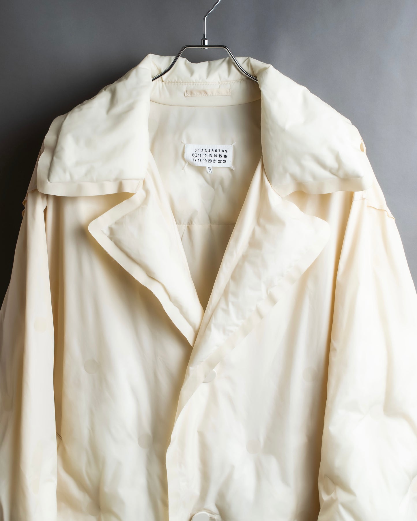 "MAISON MARGIELA" Offwhite color quilted padded oversized tailored coat