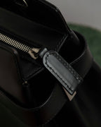 "Salvatore Ferragamo" Gancini motif both sides design leather hand bag