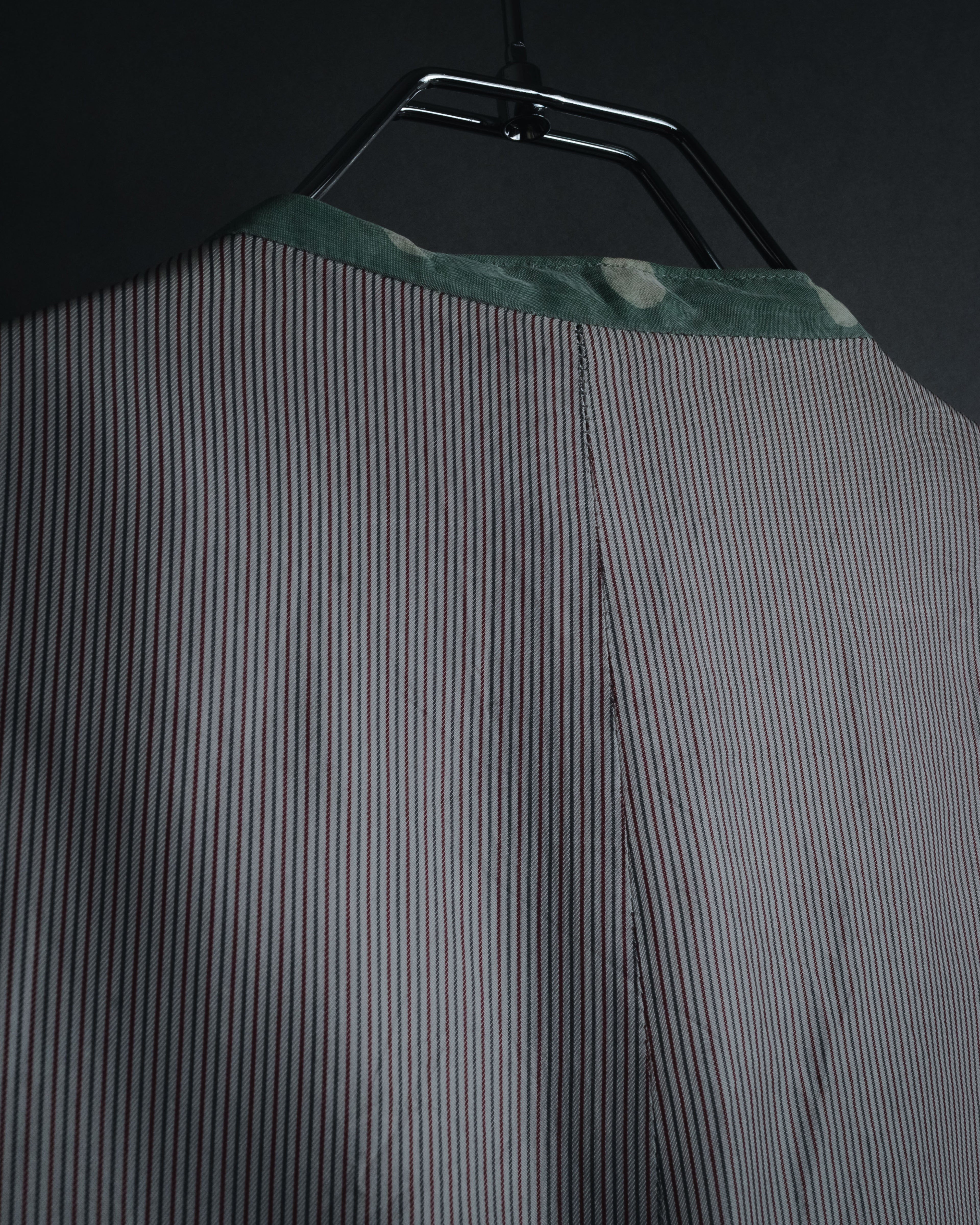 "COMME des GARÇONS HOMME"
Early 90s polka-dot rayon tailored vest