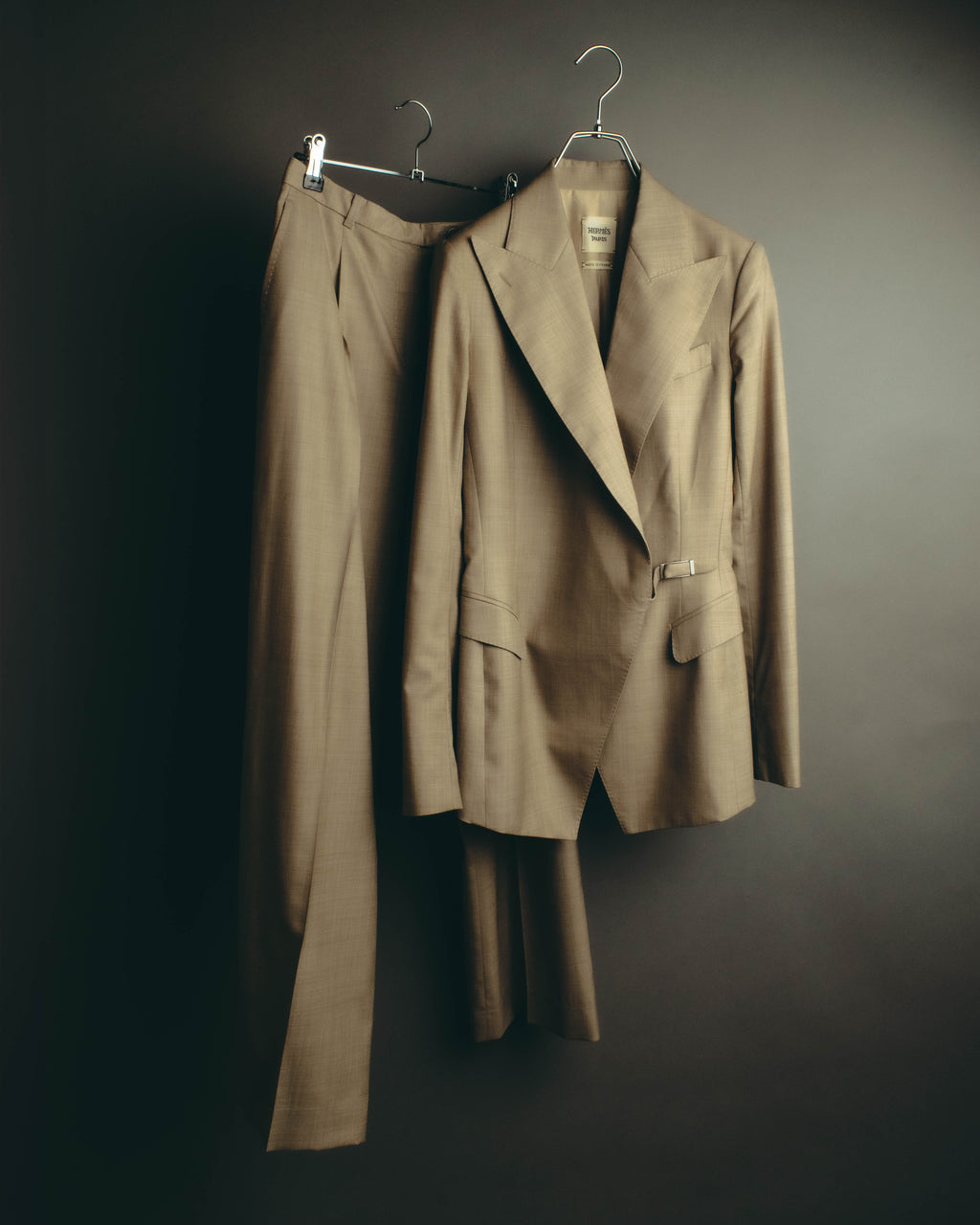 -SPECIAL- "HERMÈS" 90's-00's Wool silk tailored asymmetrical setup suit
