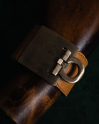"Salvatore Ferragamo" 95’s-05’s Gancini clasp vacchetta leather bracelet