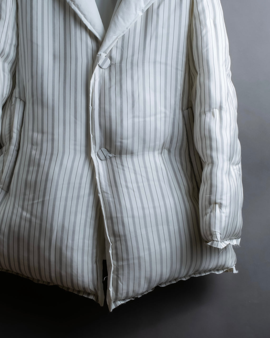 "MAISON MARGIELA" Multi-stripe pattern quilted padded oversized tailored coat