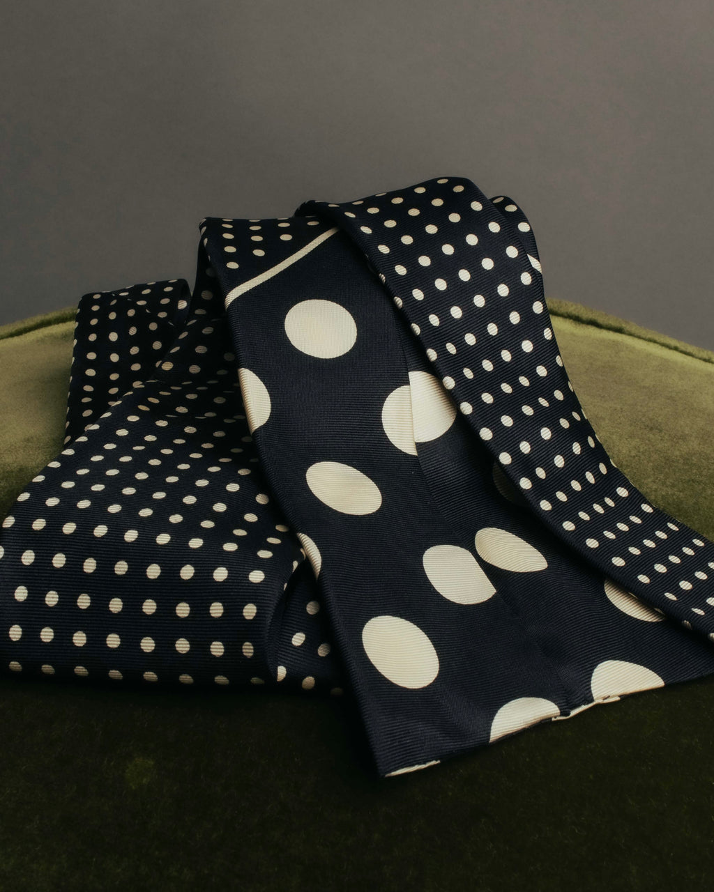 "Jean Paul Gaultier Paris" 90's-00's Graphic dotted silk neck scarf